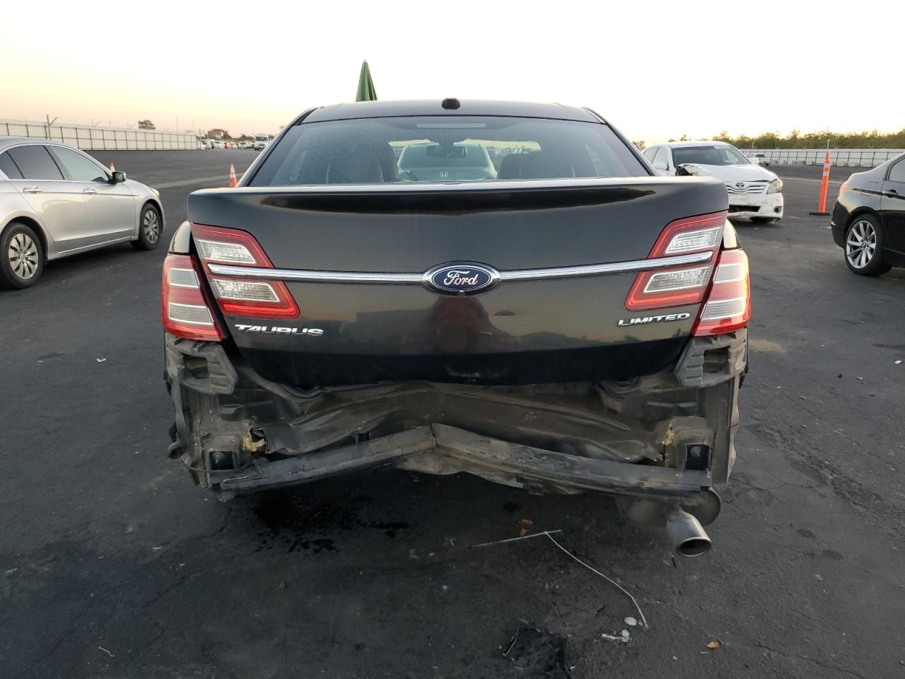 2013 Ford Taurus Limited Black vin: 1FAHP2F81DG129651