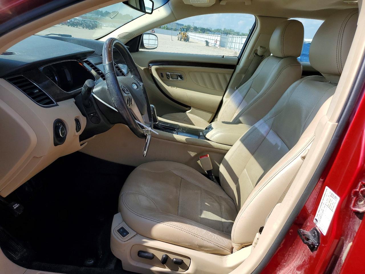 2013 Ford Taurus Limited Red vin: 1FAHP2F81DG131254
