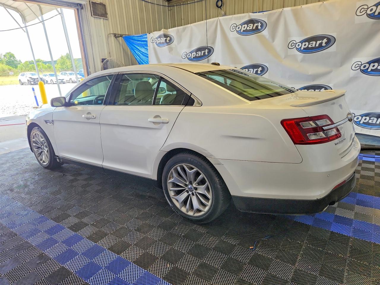 2013 Ford Taurus Limited White vin: 1FAHP2F81DG165856