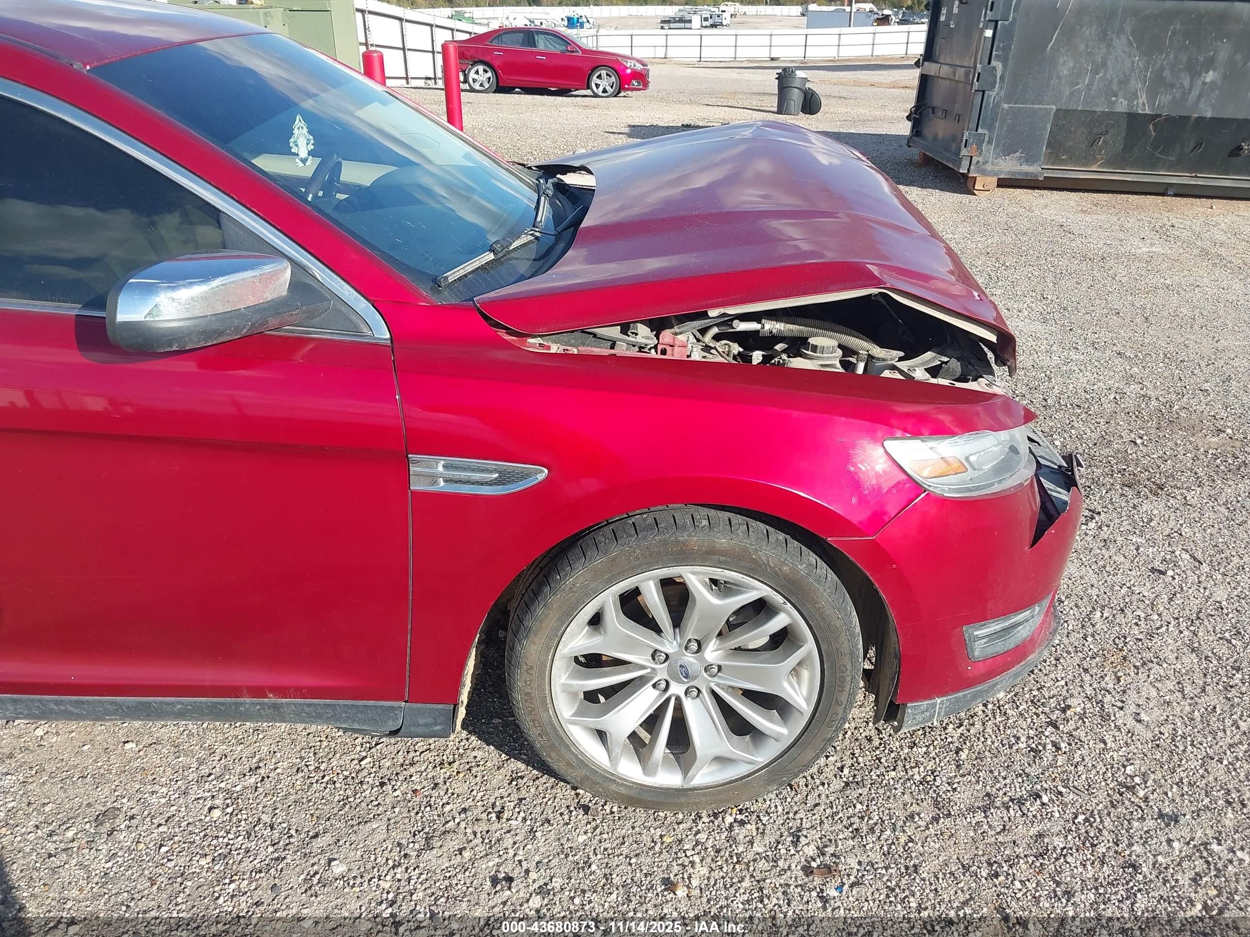 2014 Ford Taurus Limited Red vin: 1FAHP2F81EG101446