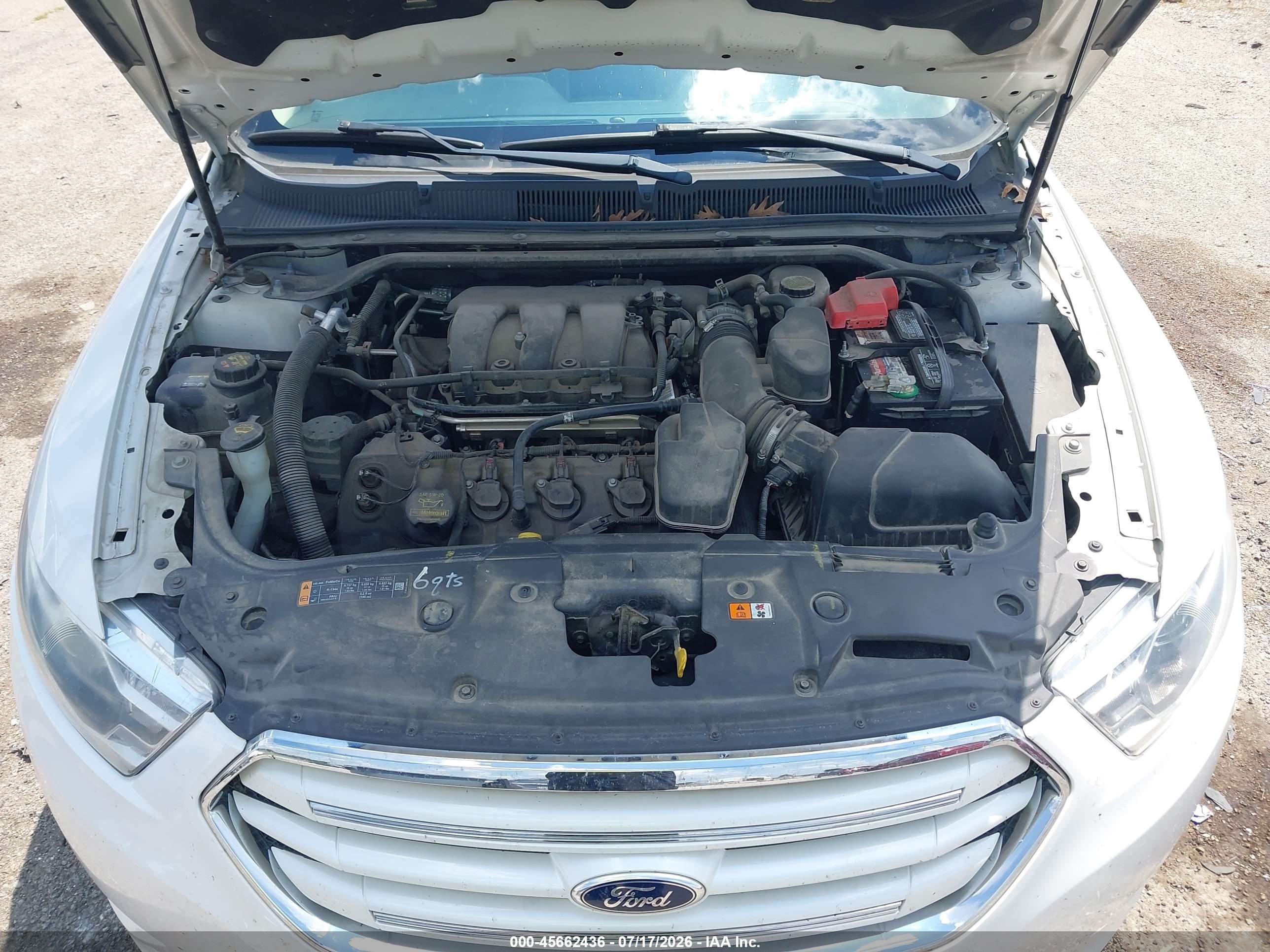 2014 Ford Taurus Limited White vin: 1FAHP2F81EG106369