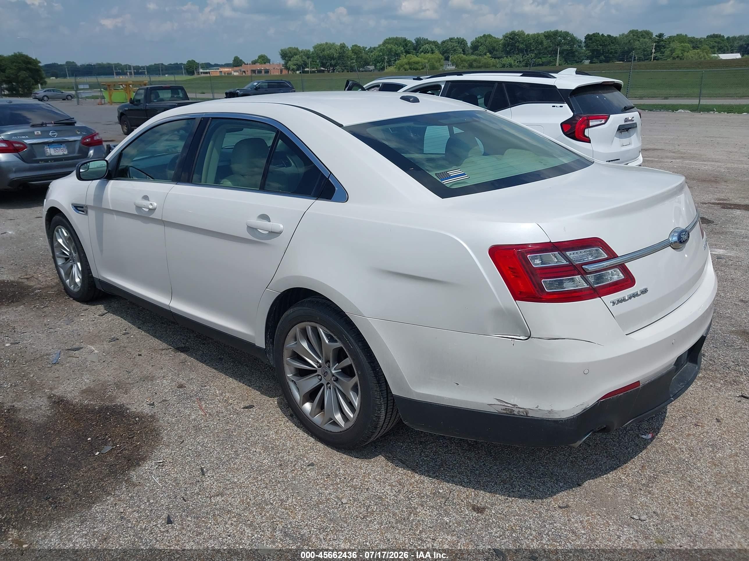 2014 Ford Taurus Limited White vin: 1FAHP2F81EG106369