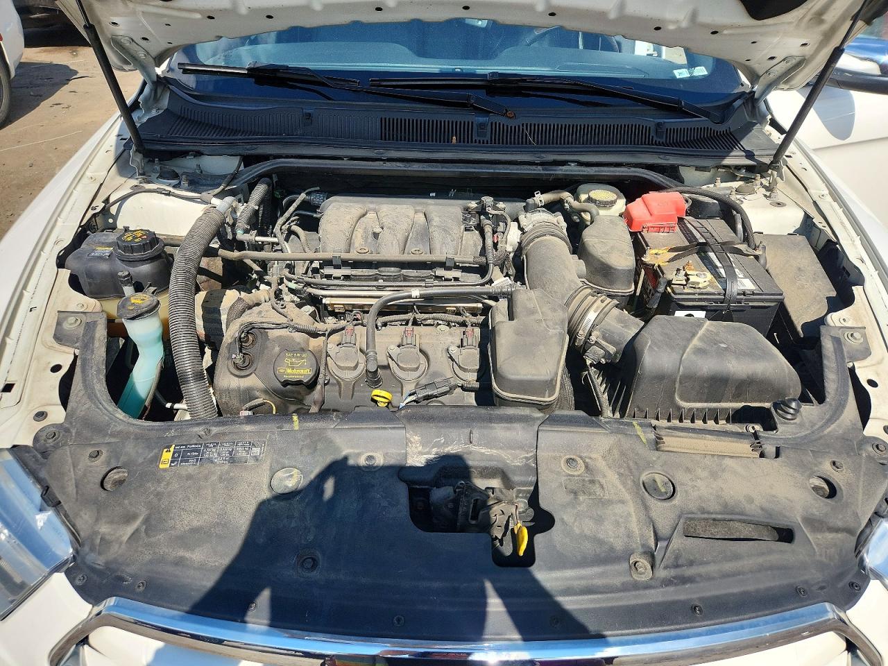 2014 Ford Taurus Limited White vin: 1FAHP2F81EG121339