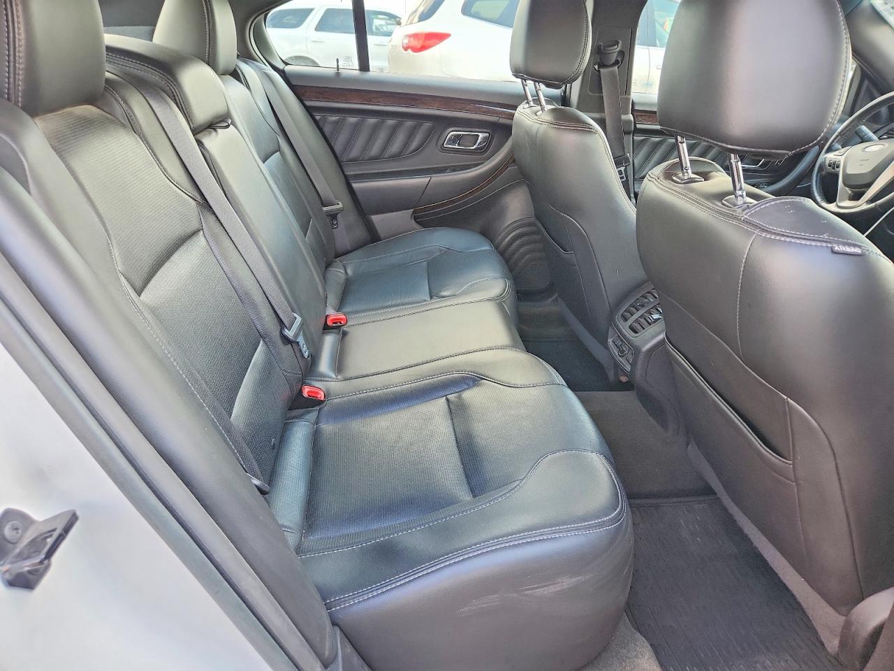 2014 Ford Taurus Limited White vin: 1FAHP2F81EG121339