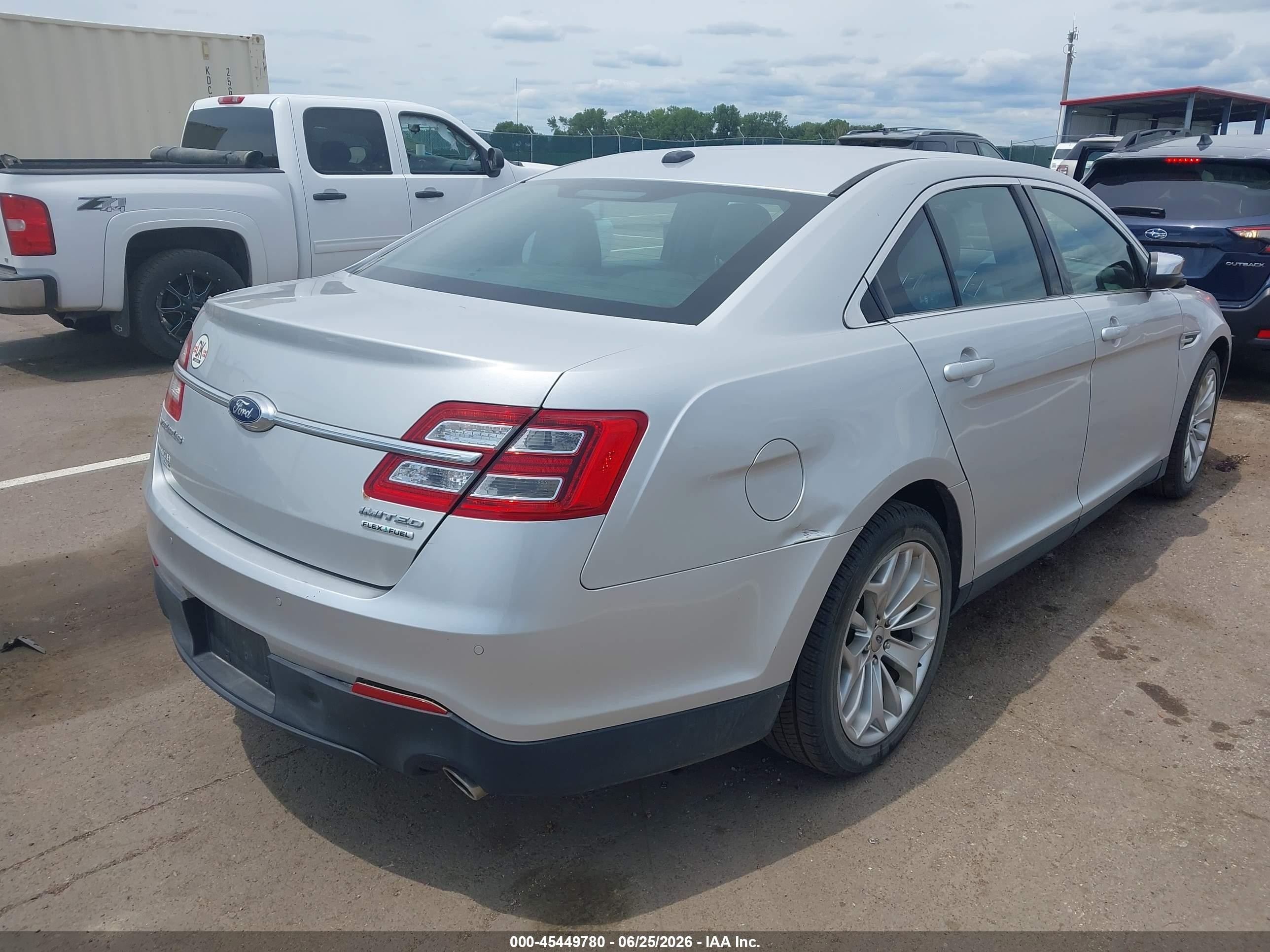 2014 Ford Taurus Limited Silver vin: 1FAHP2F81EG137928