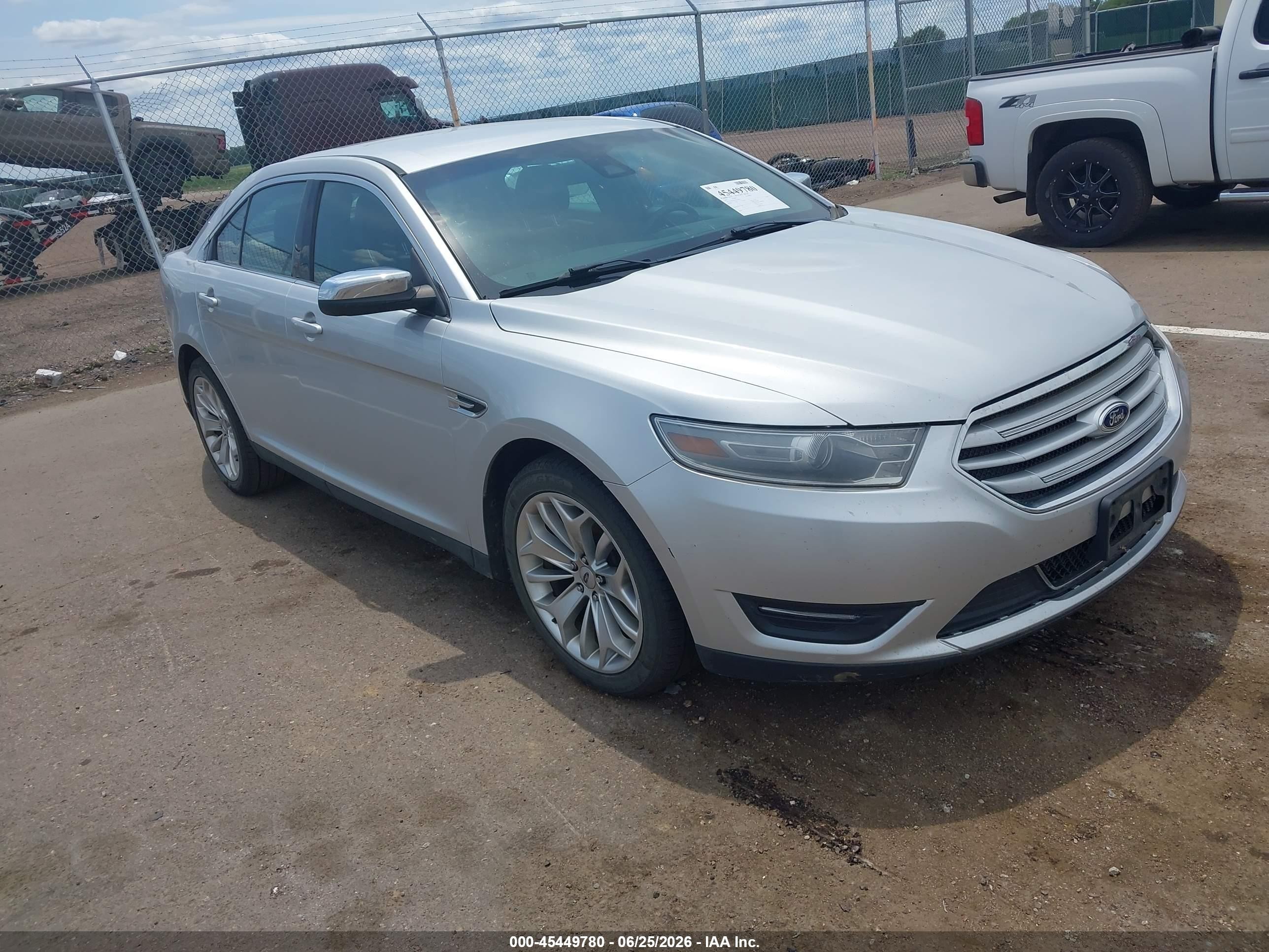 2014 Ford Taurus Limited Silver vin: 1FAHP2F81EG137928
