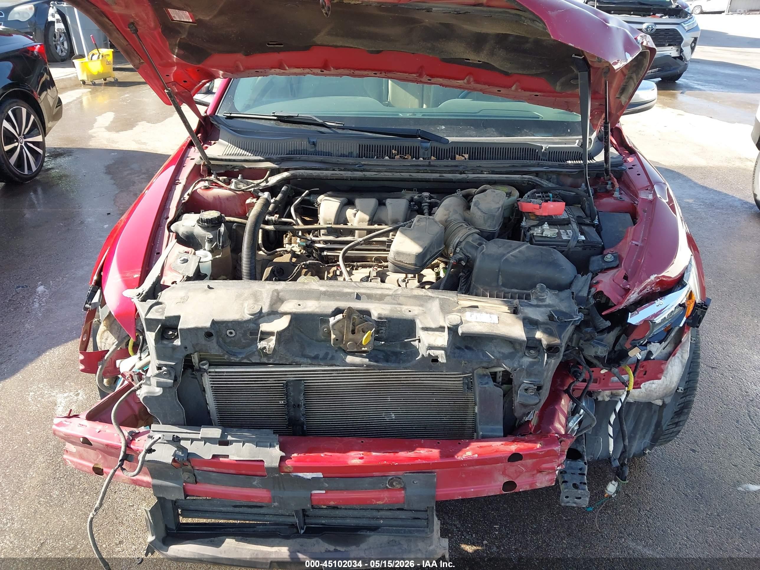 2015 Ford Taurus Limited Red vin: 1FAHP2F81FG101772