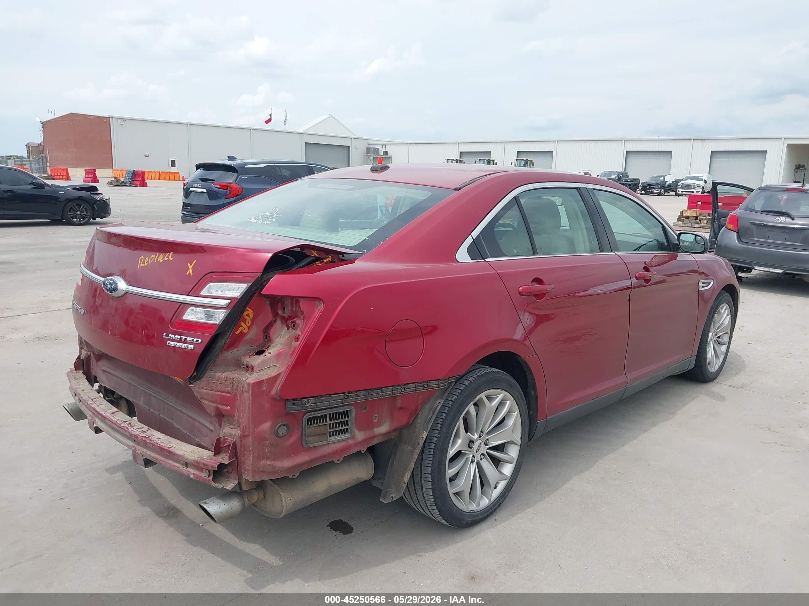 2015 Ford Taurus Limited Бордовый vin: 1FAHP2F81FG110861