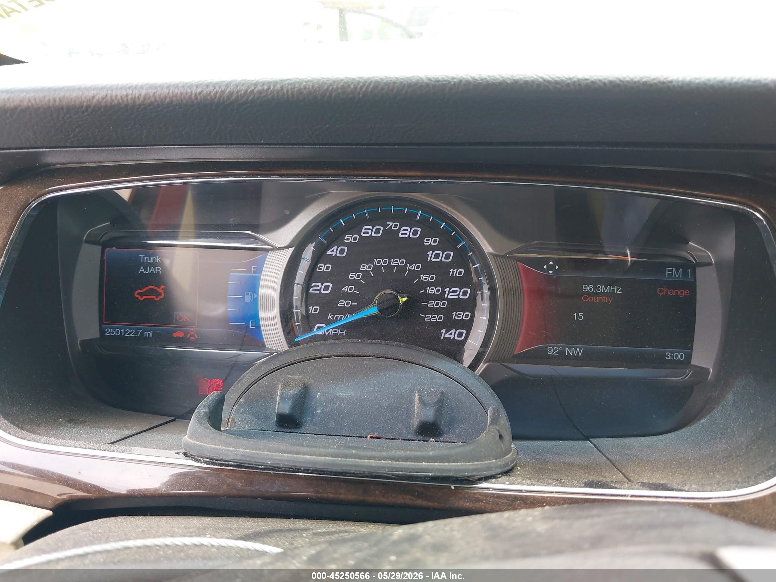 2015 Ford Taurus Limited Бордовый vin: 1FAHP2F81FG110861