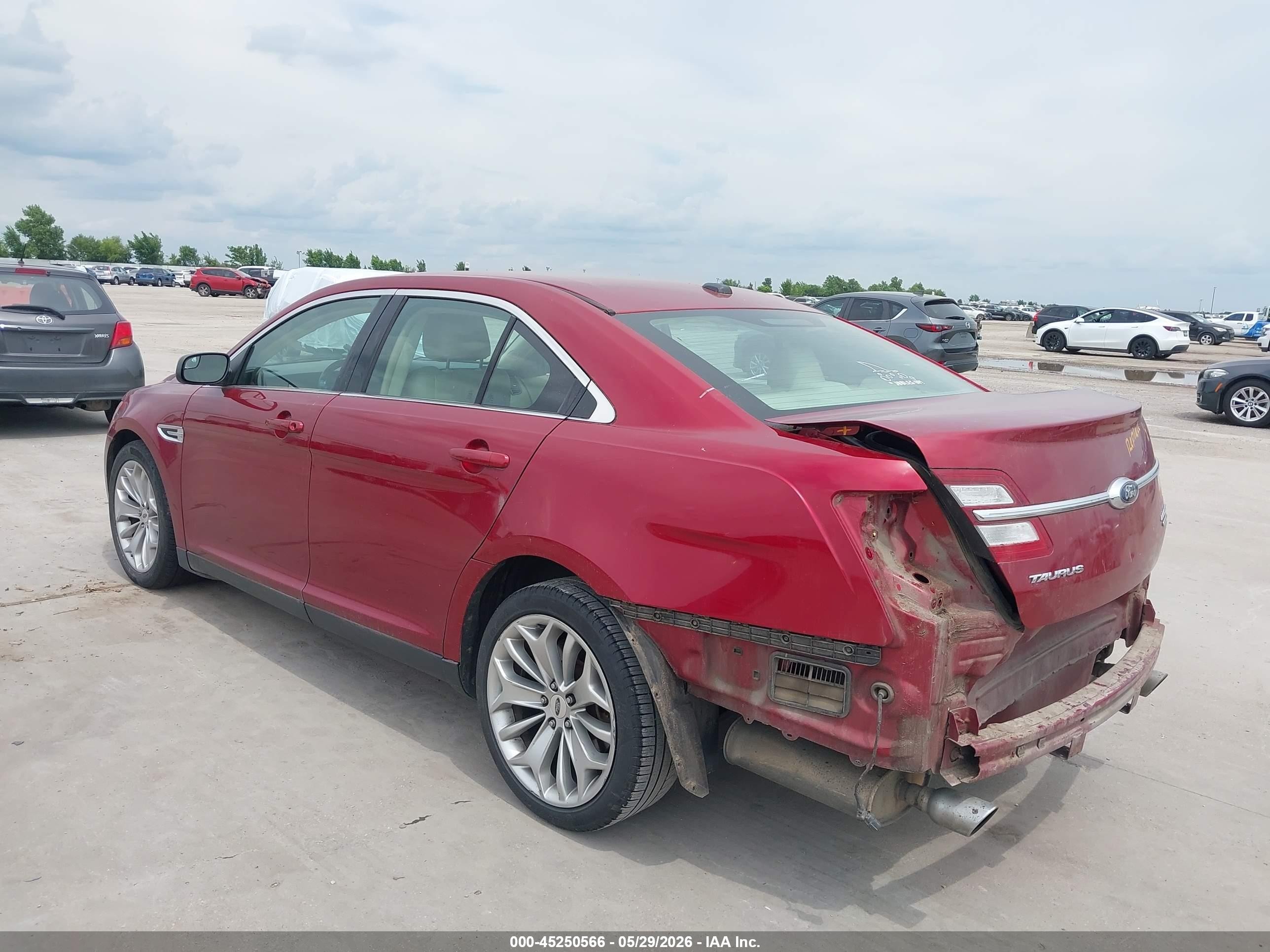 2015 Ford Taurus Limited Бордовый vin: 1FAHP2F81FG110861
