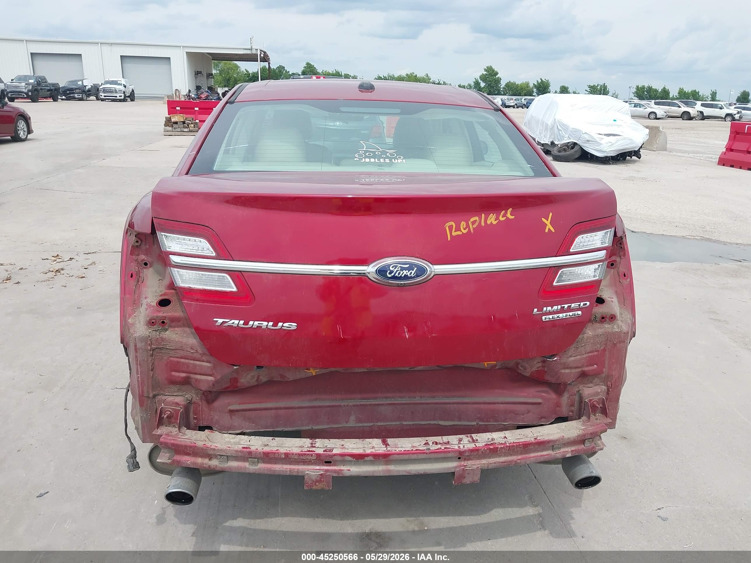 2015 Ford Taurus Limited Бордовый vin: 1FAHP2F81FG110861