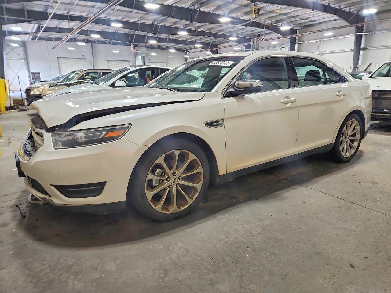 2015 Ford Taurus Limited White vin: 1FAHP2F81FG116093