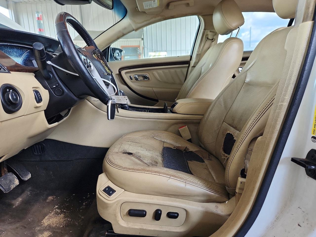 2015 Ford Taurus Limited White vin: 1FAHP2F81FG121035