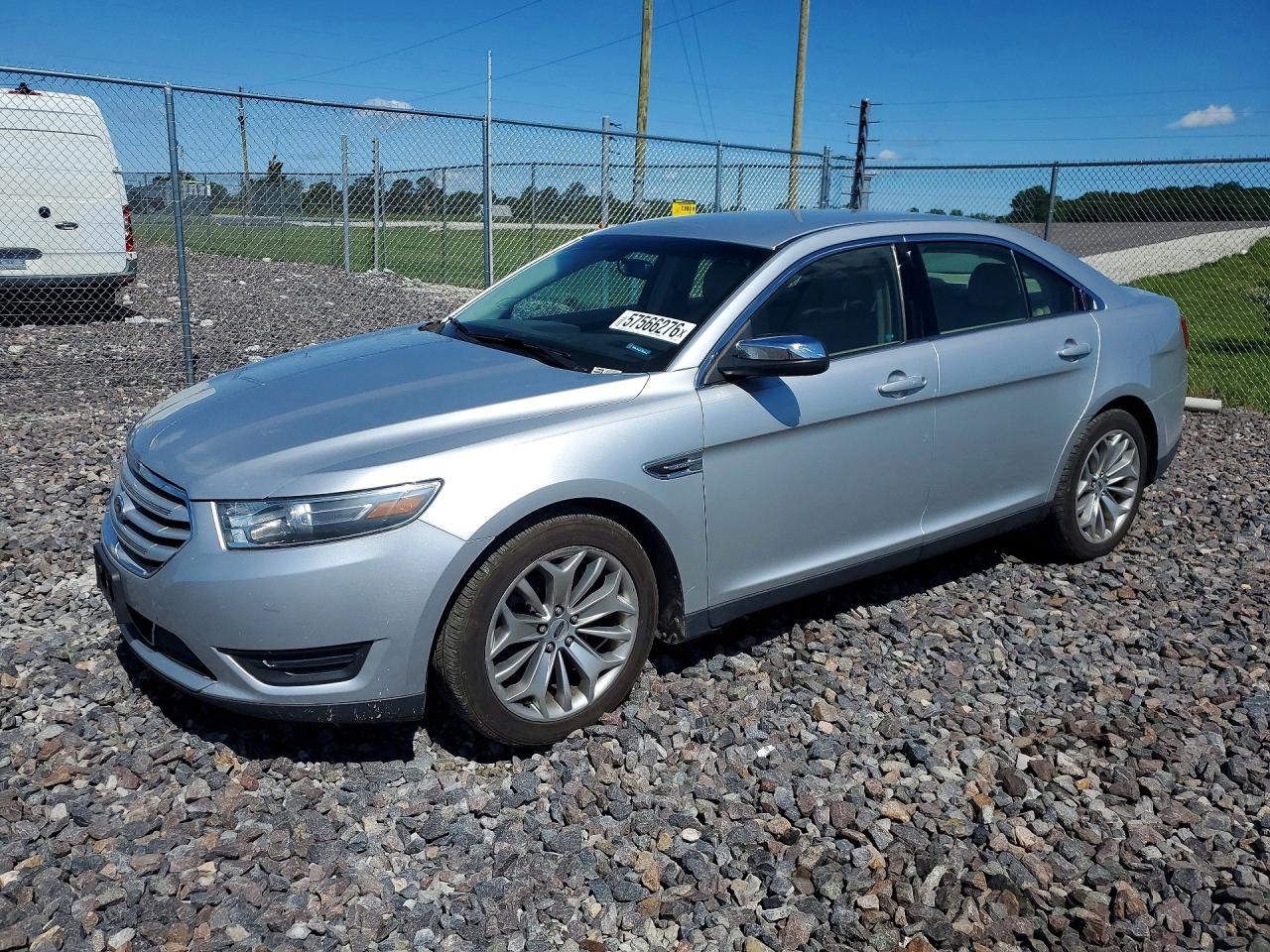 2015 Ford Taurus Limited Серебряный vin: 1FAHP2F81FG171305