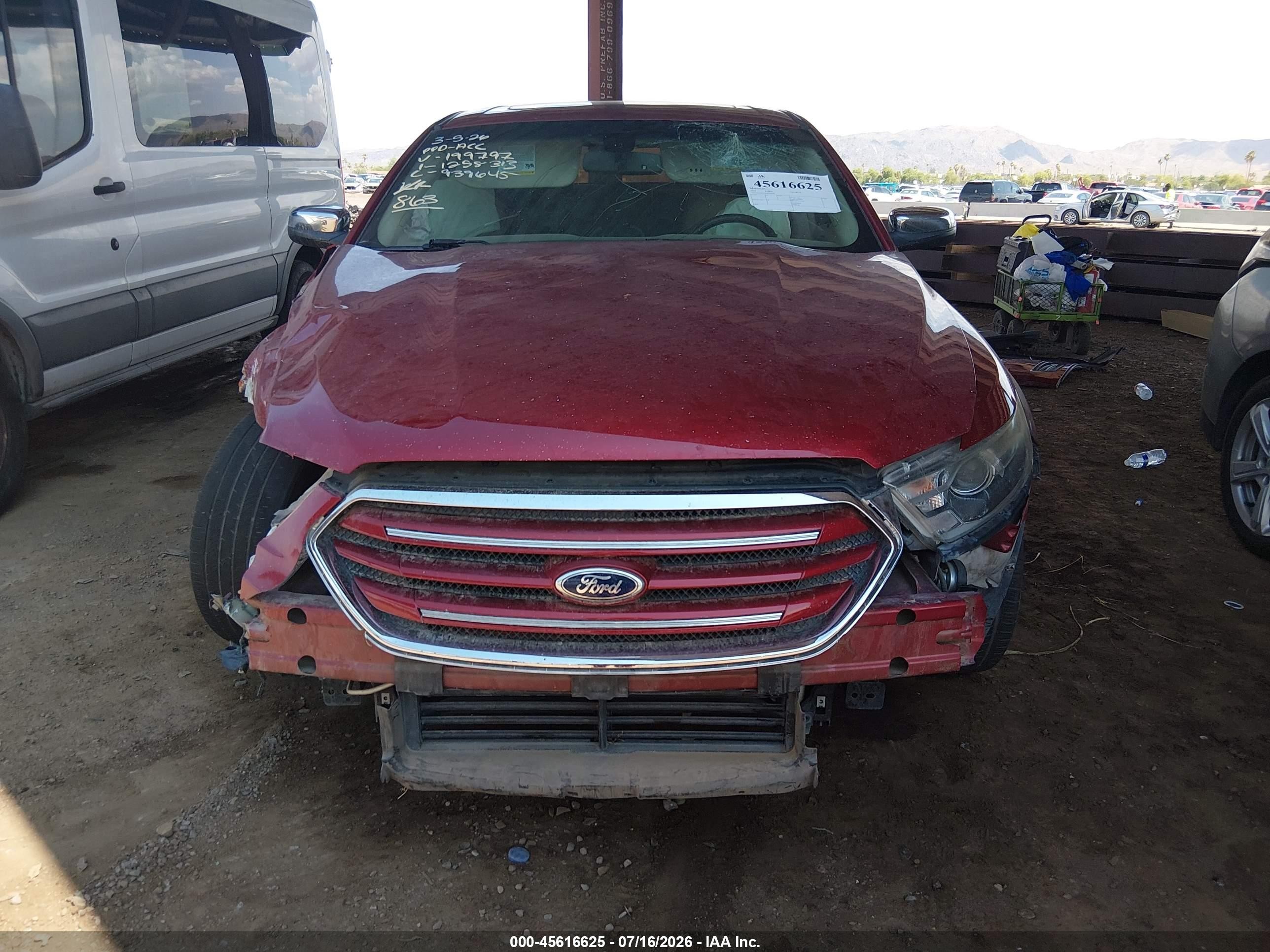 2015 Ford Taurus Limited Красный vin: 1FAHP2F81FG199797