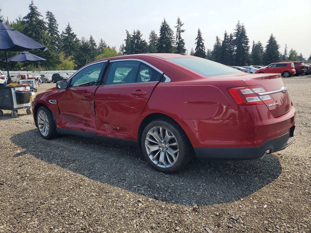 2013 Ford Taurus Limited Red vin: 1FAHP2F82DG126029