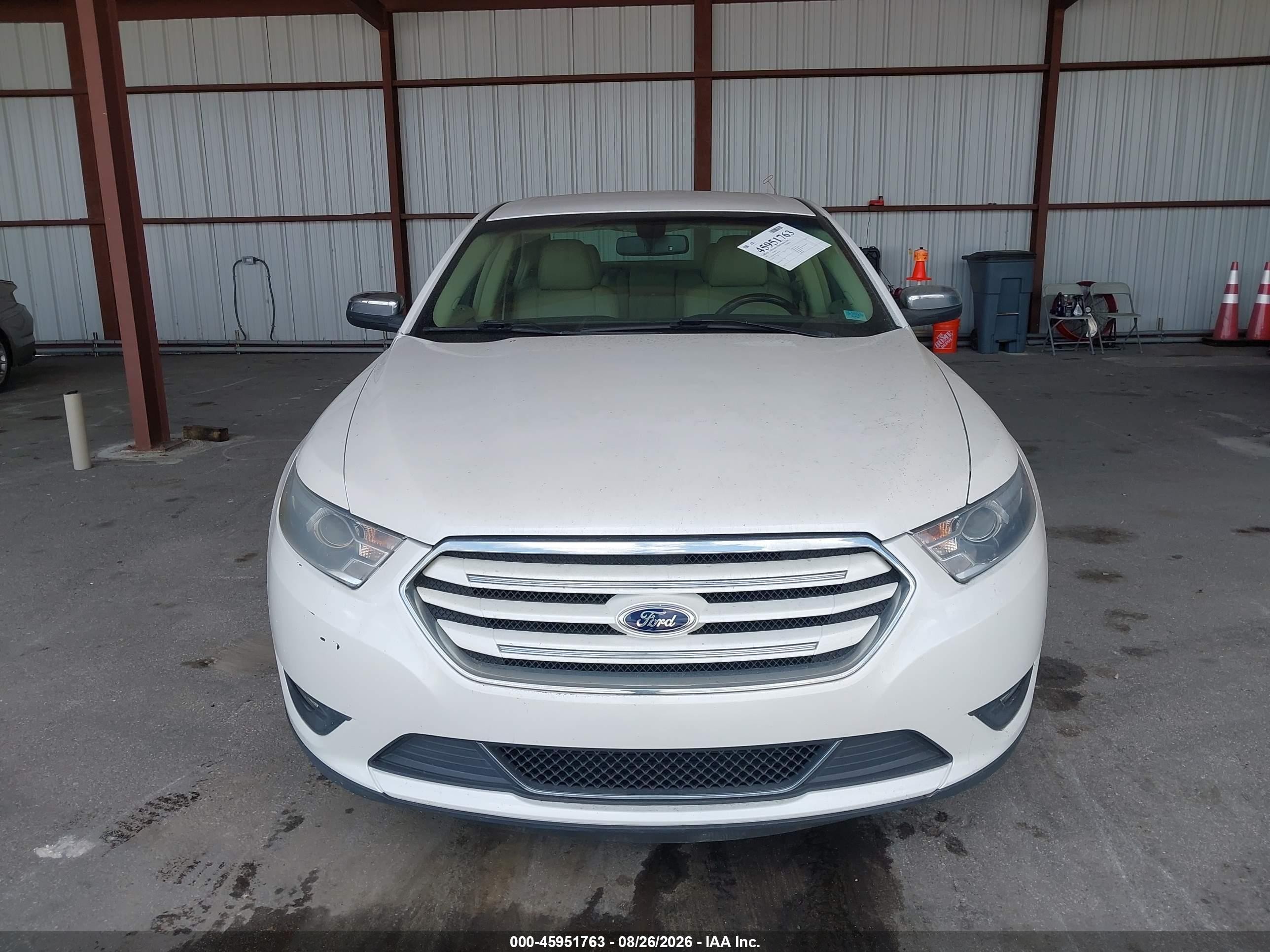 2013 Ford Taurus Limited White vin: 1FAHP2F82DG190250