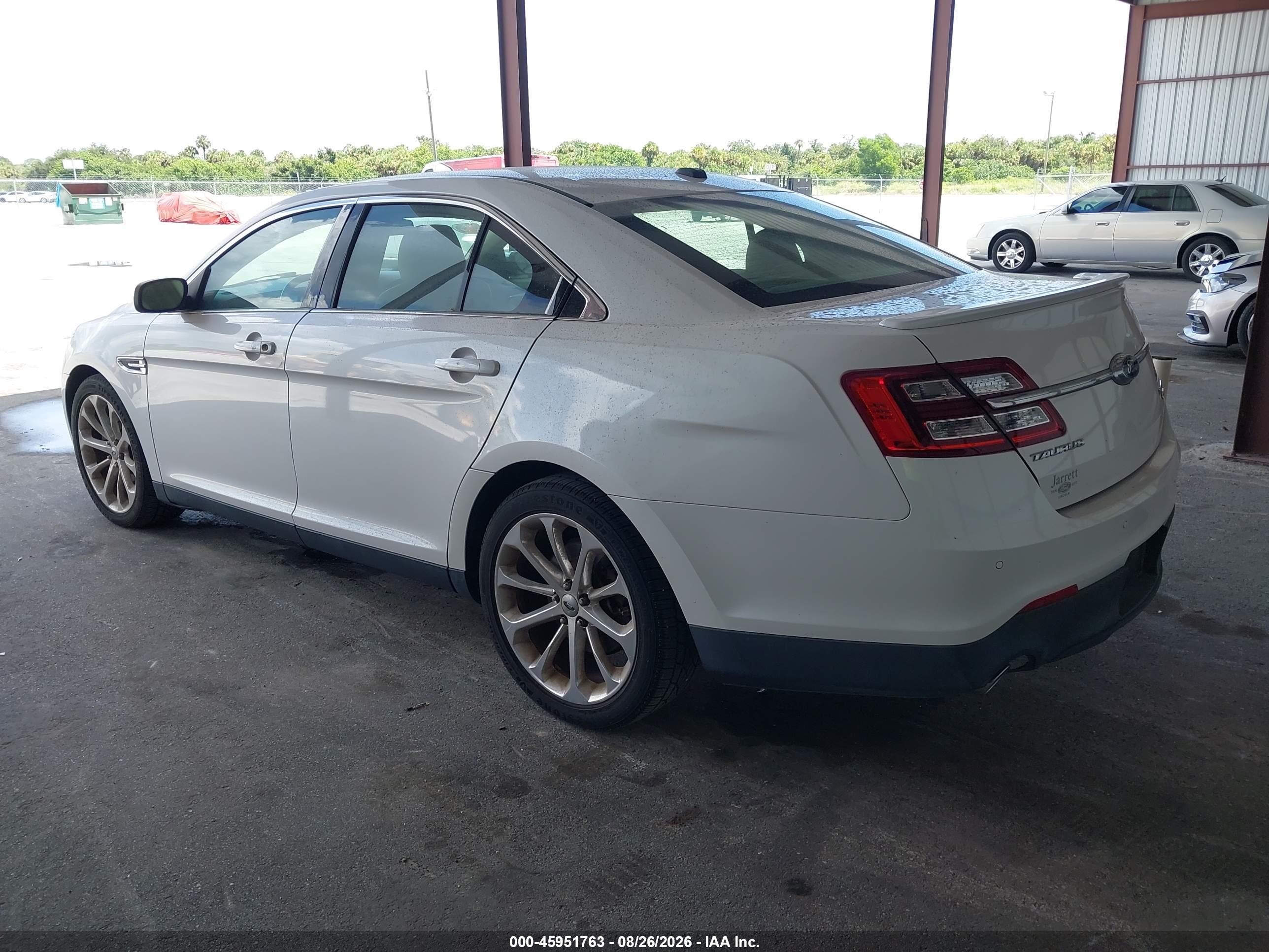 2013 Ford Taurus Limited White vin: 1FAHP2F82DG190250