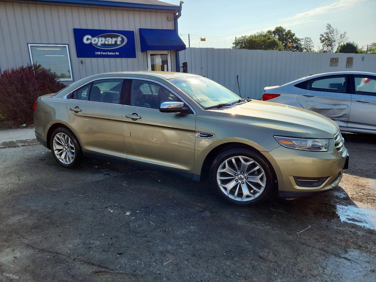 2013 Ford Taurus Limited Green vin: 1FAHP2F82DG208780