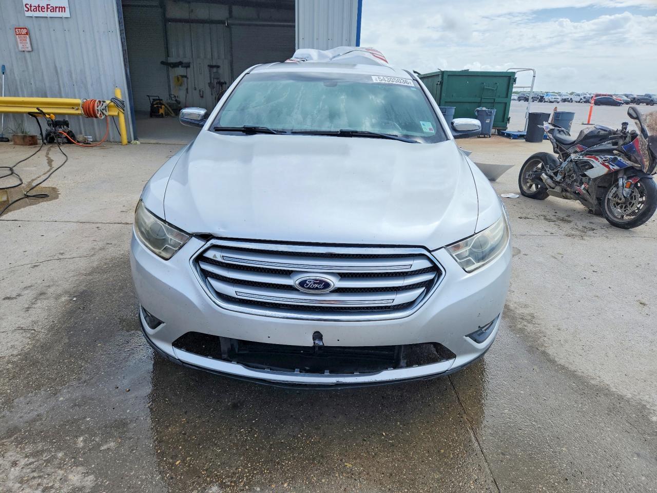 2013 Ford Taurus Limited Silver vin: 1FAHP2F82DG217107