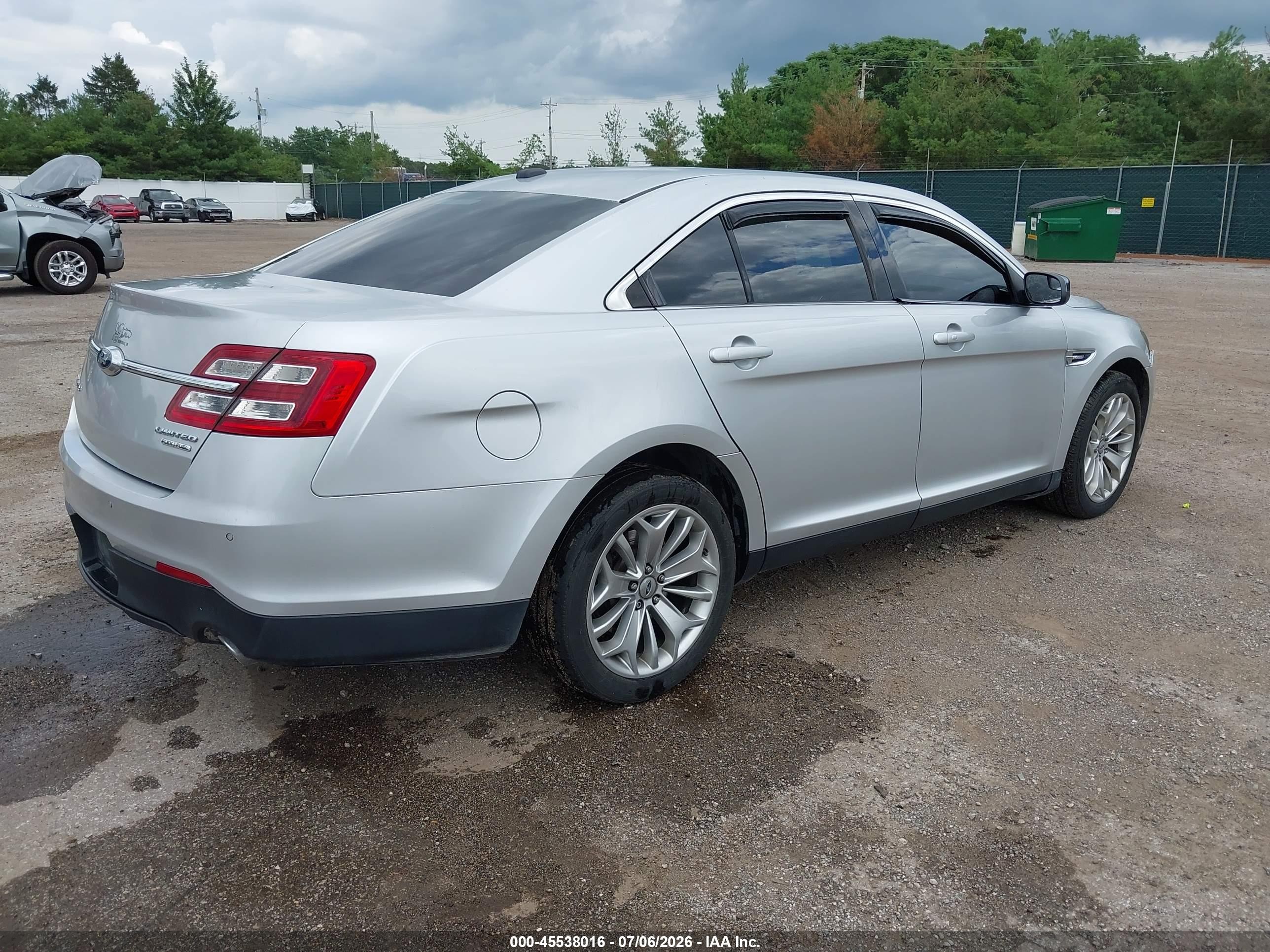 2014 Ford Taurus Limited Silver vin: 1FAHP2F82EG104775