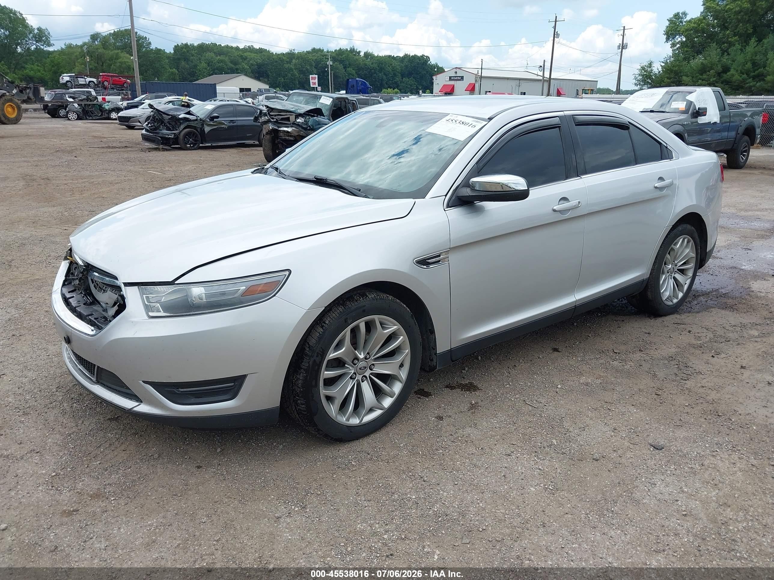 2014 Ford Taurus Limited Silver vin: 1FAHP2F82EG104775