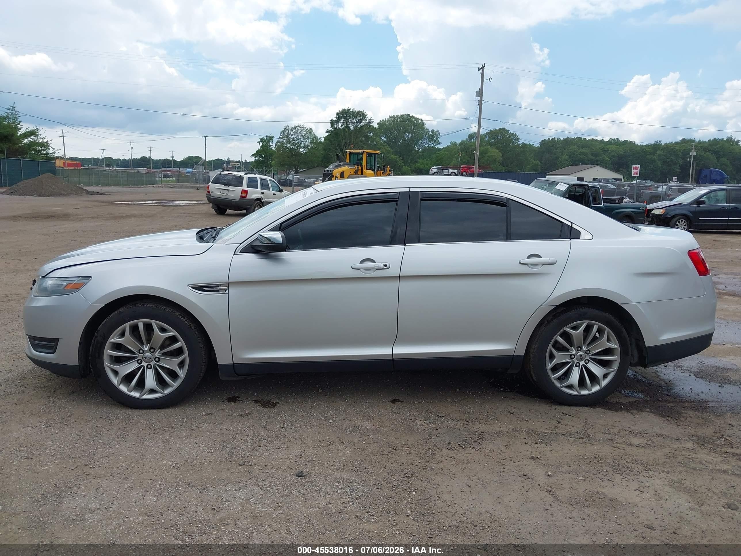 2014 Ford Taurus Limited Silver vin: 1FAHP2F82EG104775