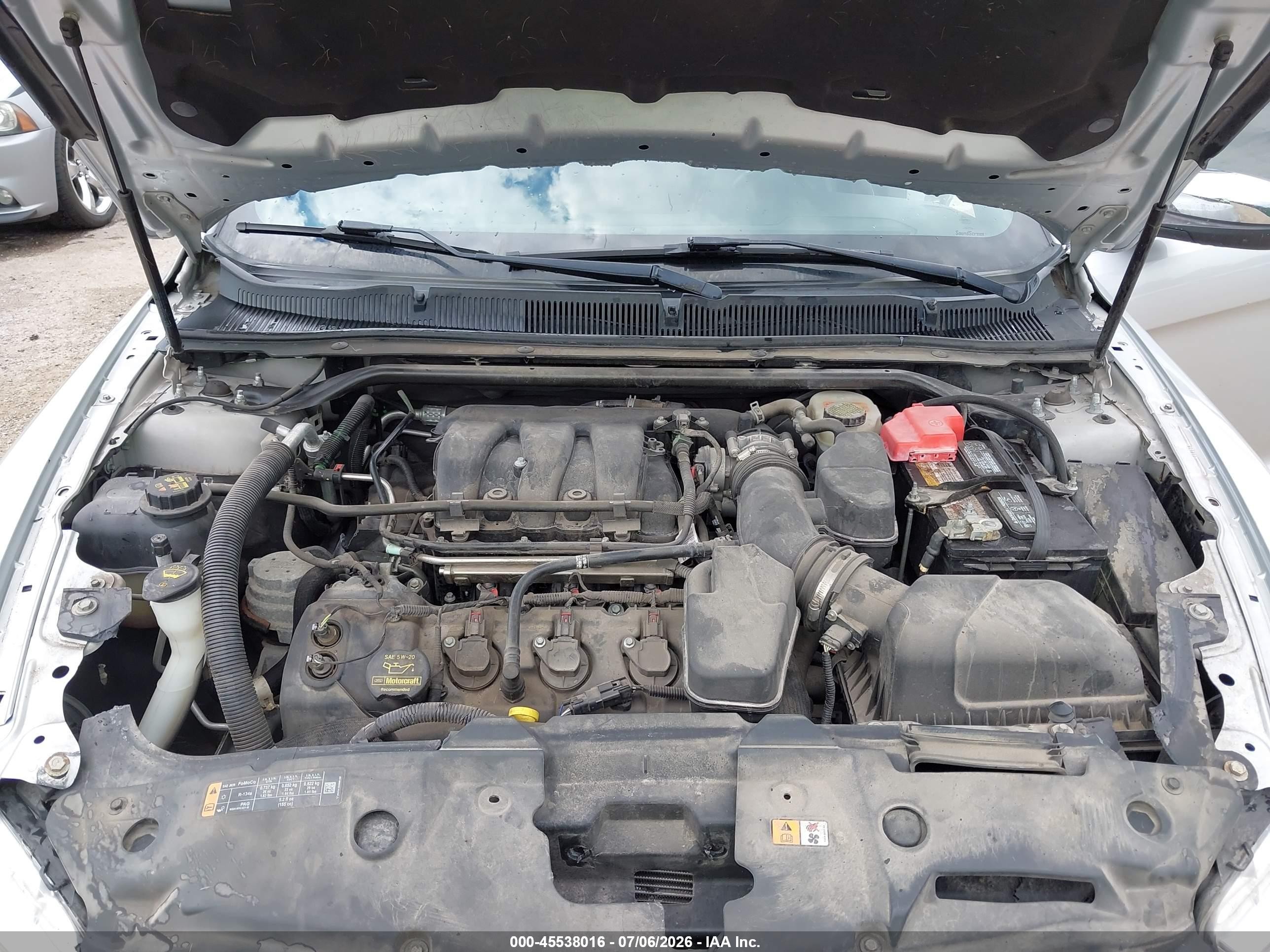 2014 Ford Taurus Limited Silver vin: 1FAHP2F82EG104775