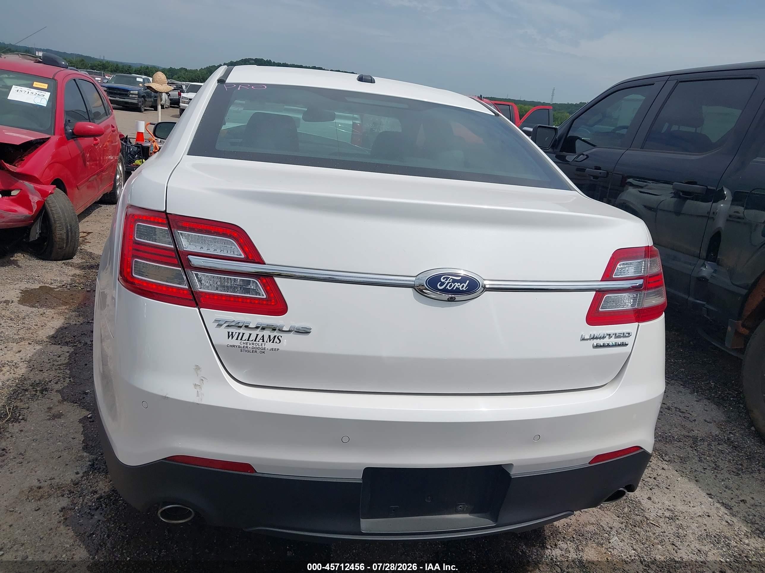 2014 Ford Taurus Limited White vin: 1FAHP2F82EG150199