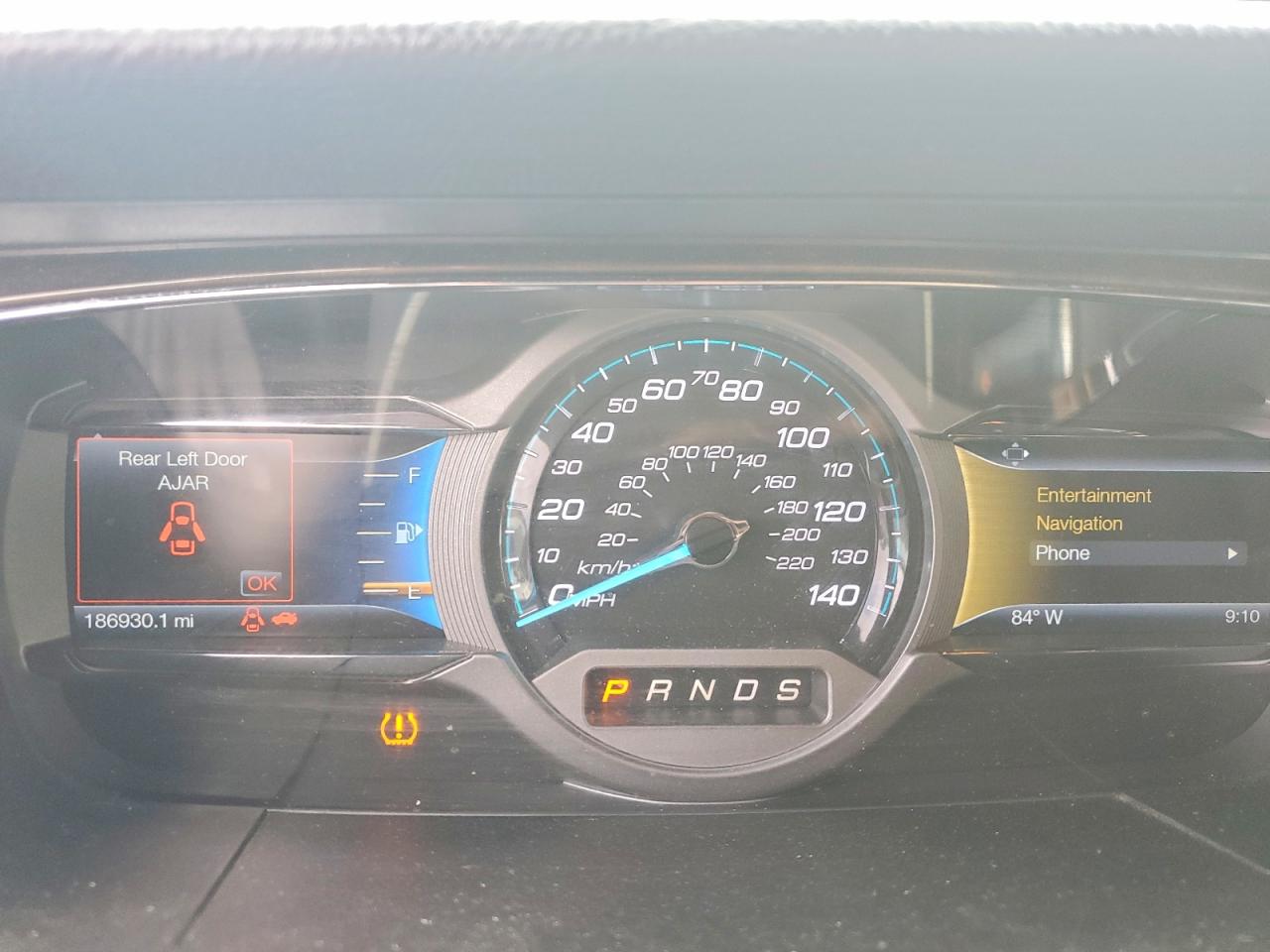 2015 Ford Taurus Limited Red vin: 1FAHP2F82FG101537