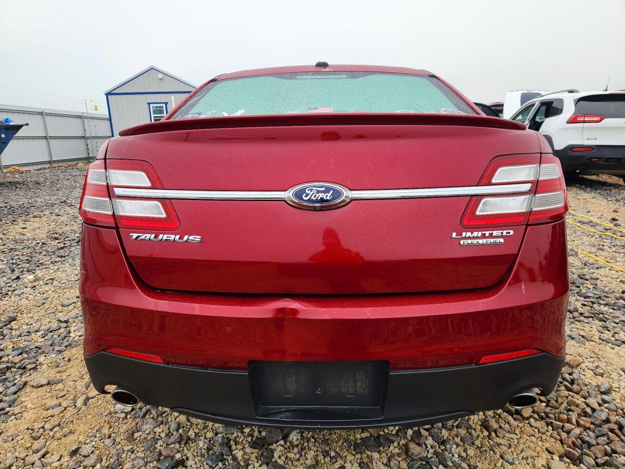 2015 Ford Taurus Limited Red vin: 1FAHP2F82FG148499