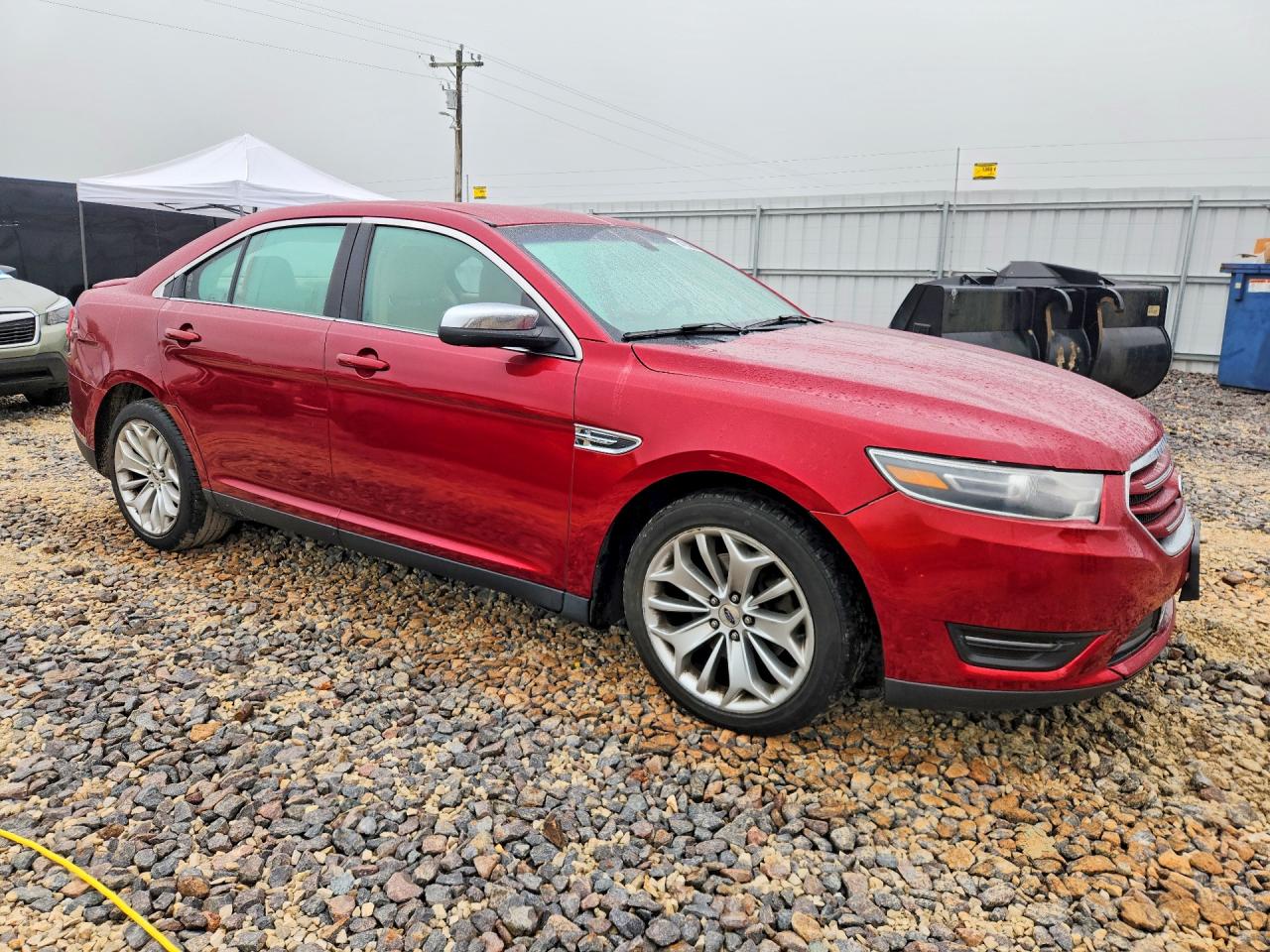 2015 Ford Taurus Limited Red vin: 1FAHP2F82FG148499