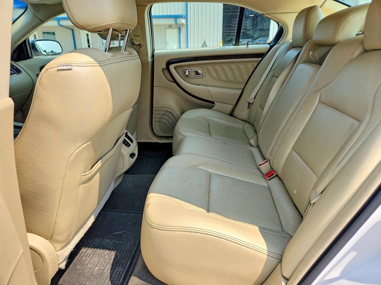 2013 Ford Taurus Limited White vin: 1FAHP2F83DG104895