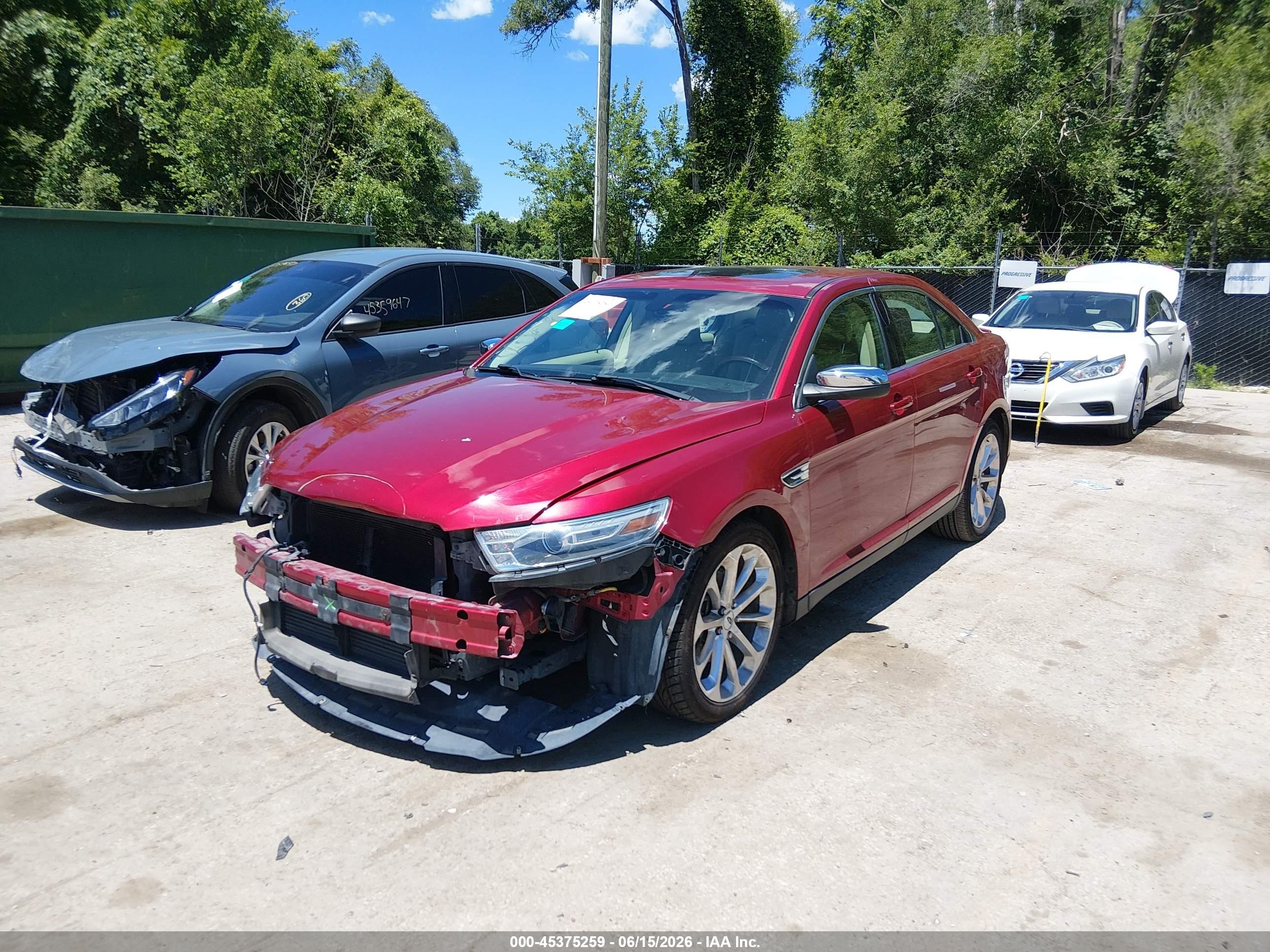 2013 Ford Taurus Limited Red vin: 1FAHP2F83DG120823