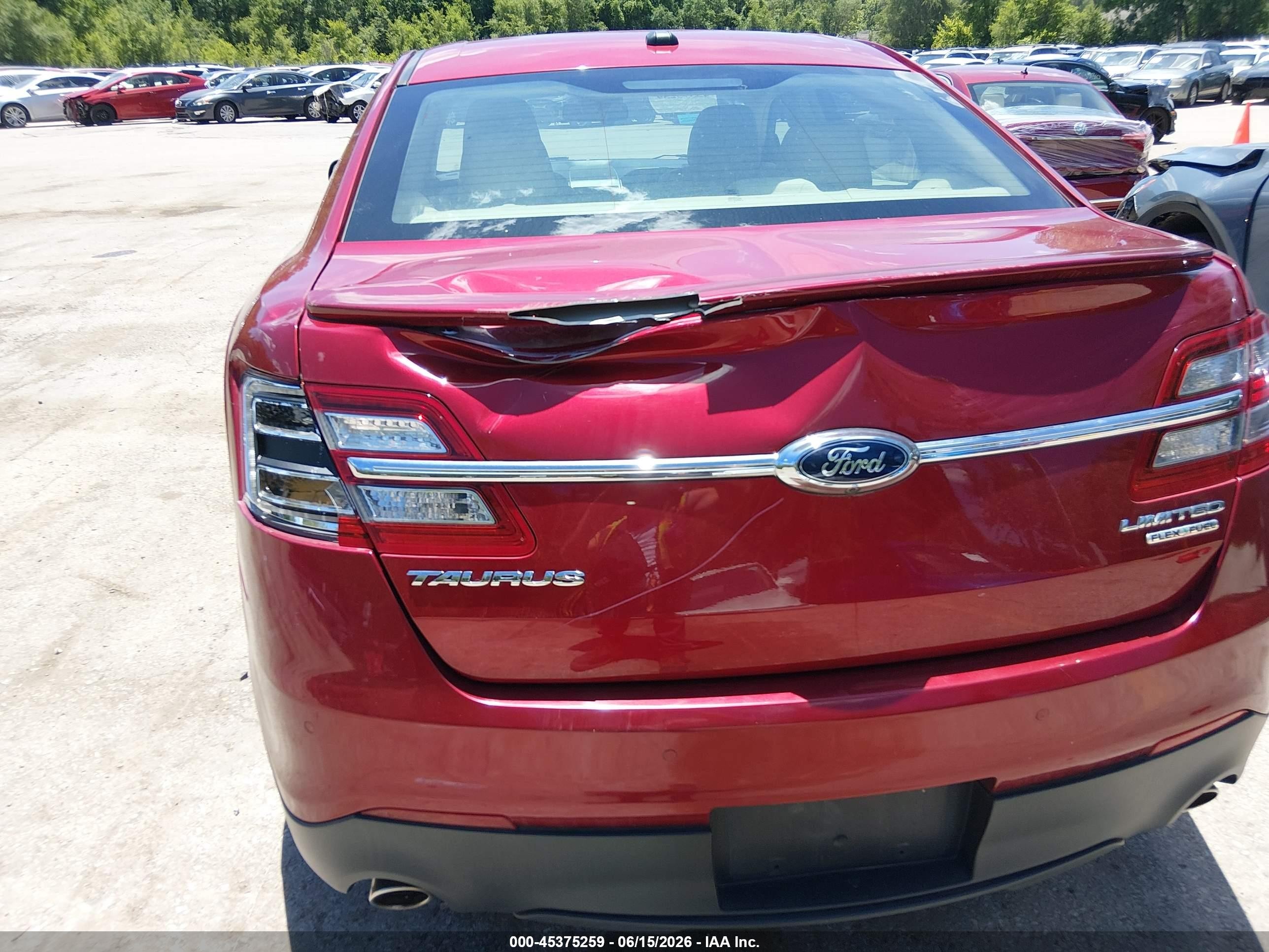 2013 Ford Taurus Limited Red vin: 1FAHP2F83DG120823