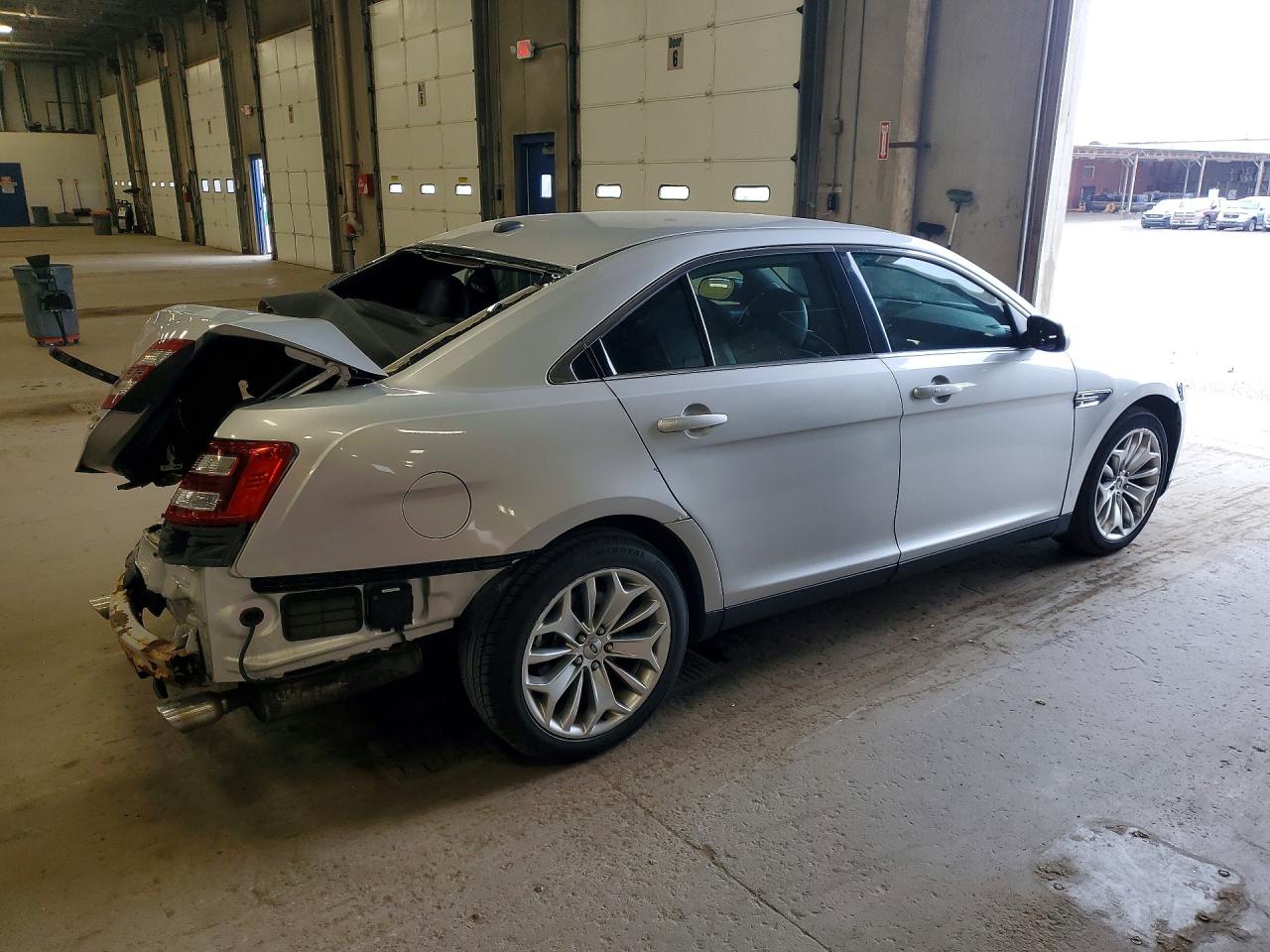 2013 Ford Taurus Limited Silver vin: 1FAHP2F83DG127982