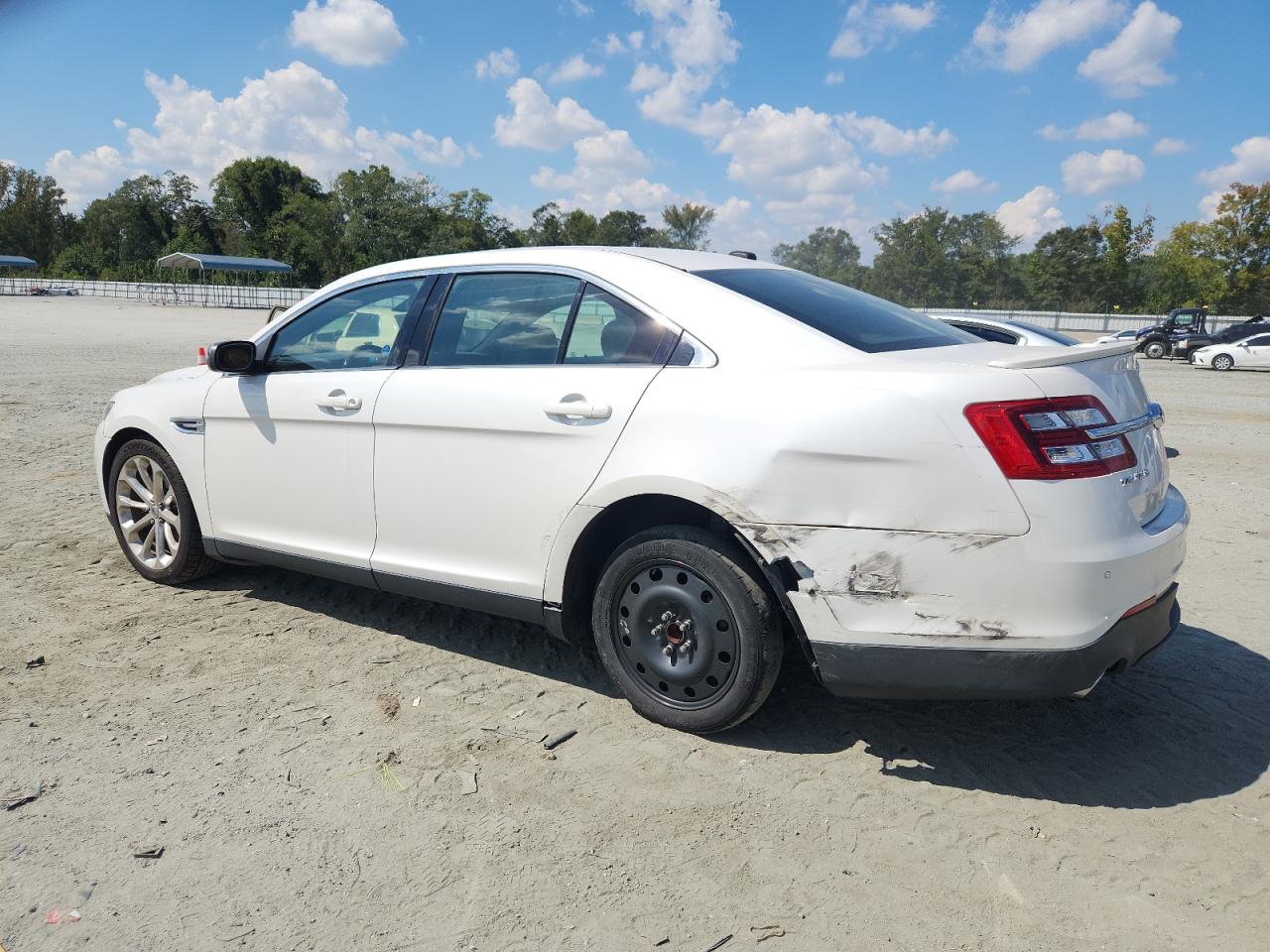 2013 Ford Taurus Limited White vin: 1FAHP2F83DG164143