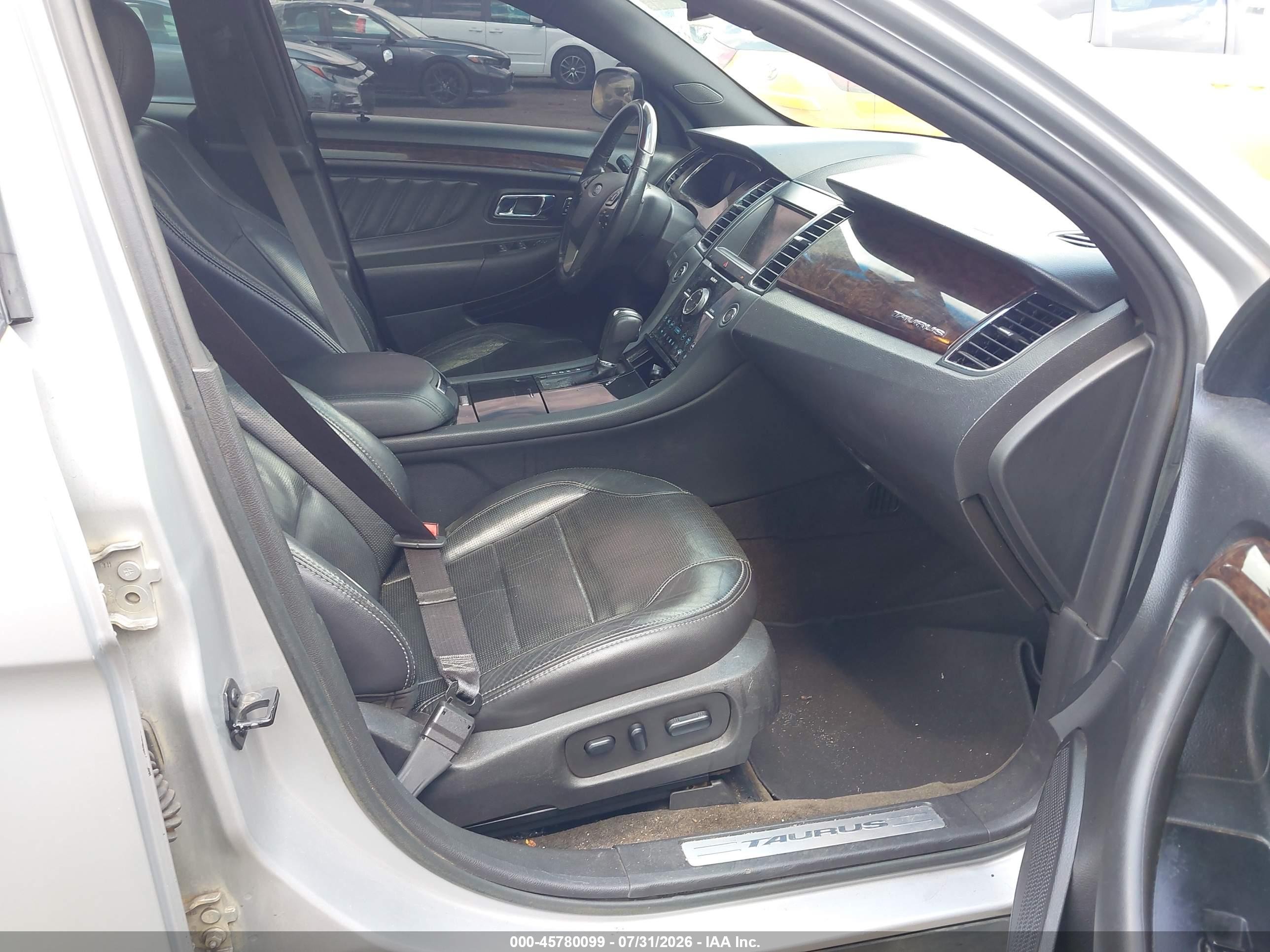 2013 Ford Taurus Limited Silver vin: 1FAHP2F83DG188300