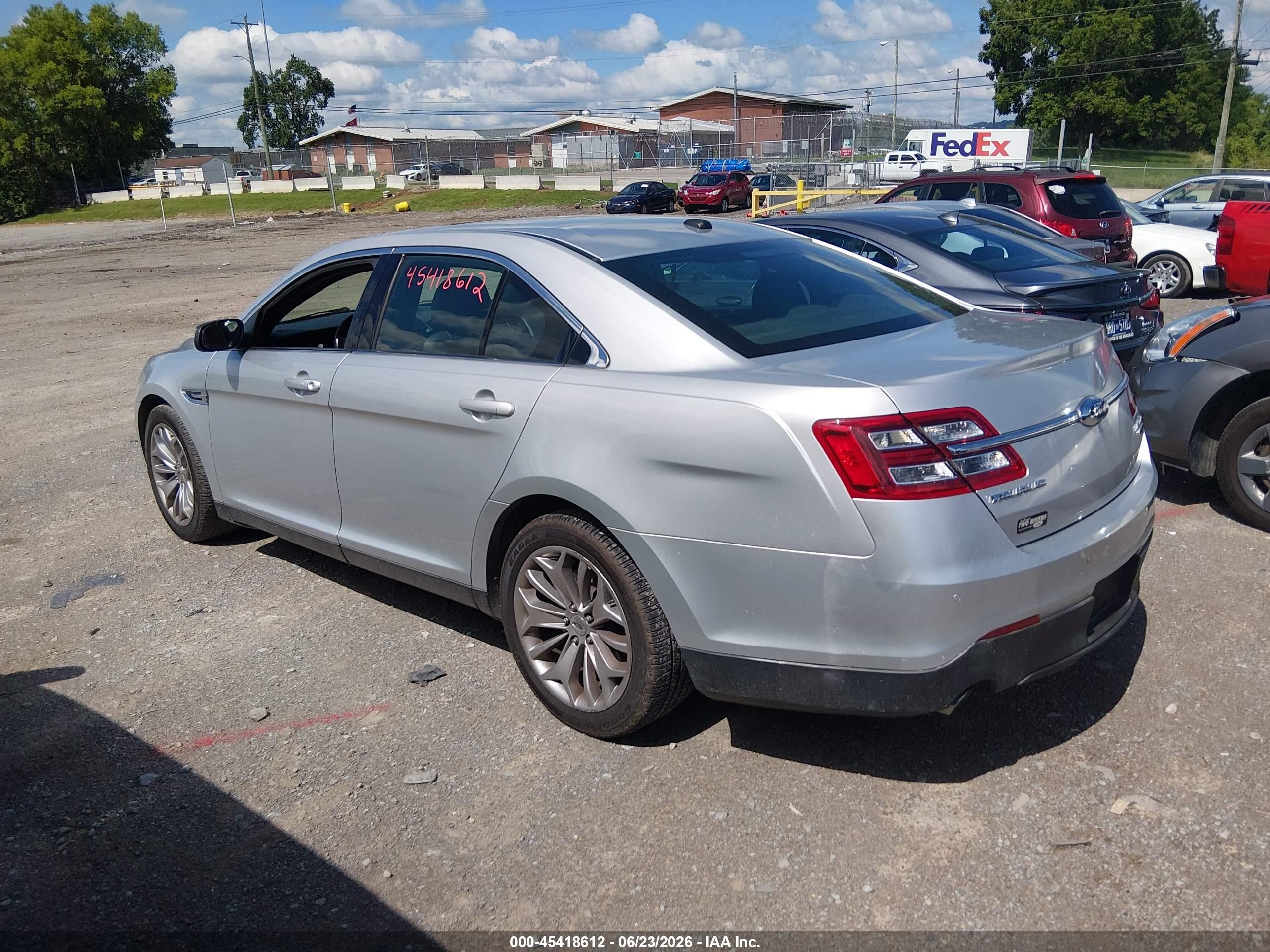 2013 Ford Taurus Limited Silver vin: 1FAHP2F83DG231095