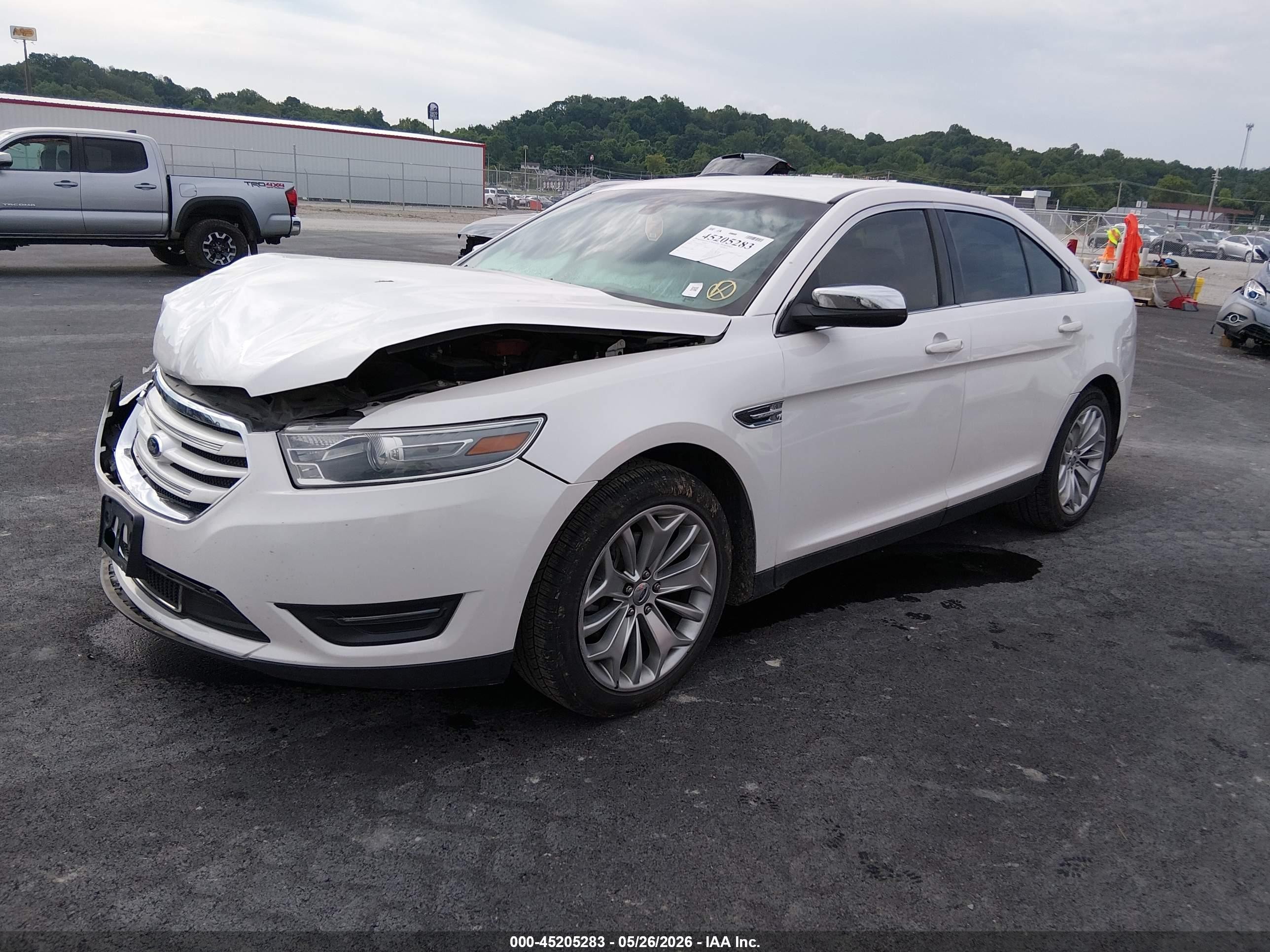2013 Ford Taurus Limited White vin: 1FAHP2F83DG235115