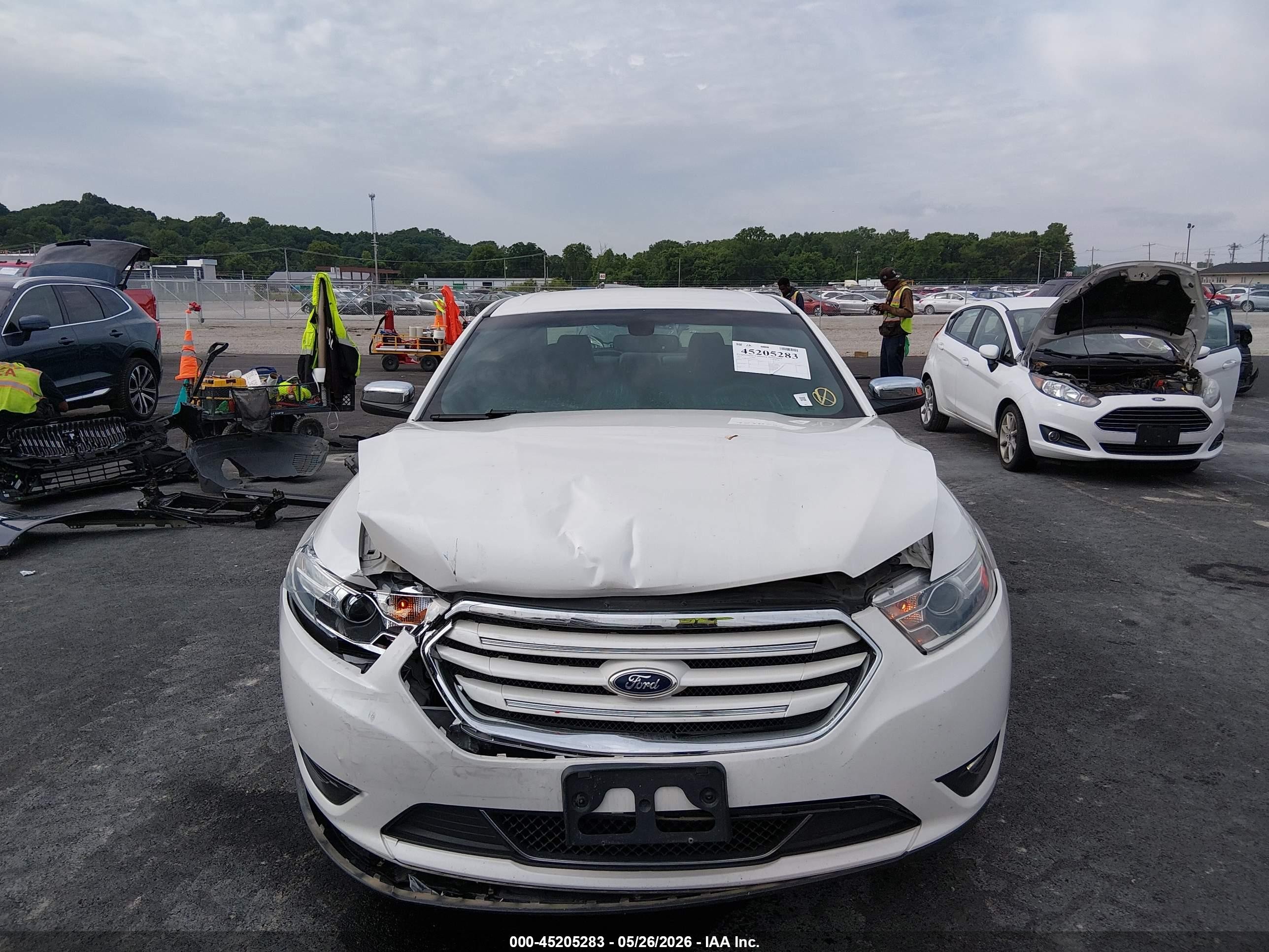 2013 Ford Taurus Limited White vin: 1FAHP2F83DG235115