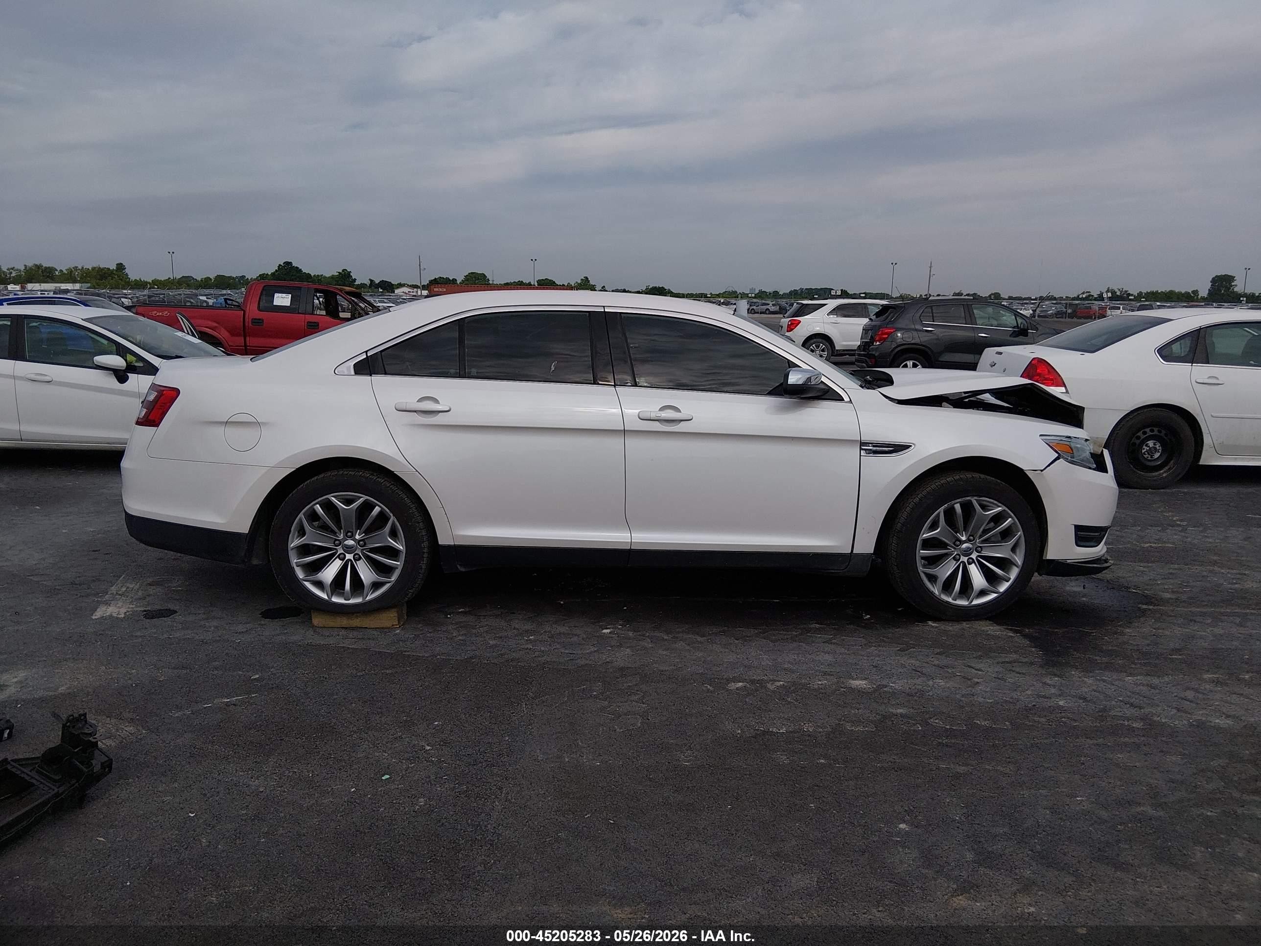 2013 Ford Taurus Limited White vin: 1FAHP2F83DG235115