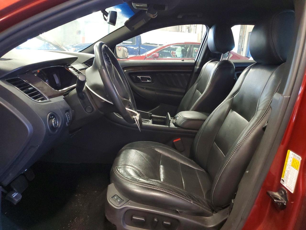 2014 Ford Taraus Red vin: 1FAHP2F83EG149613