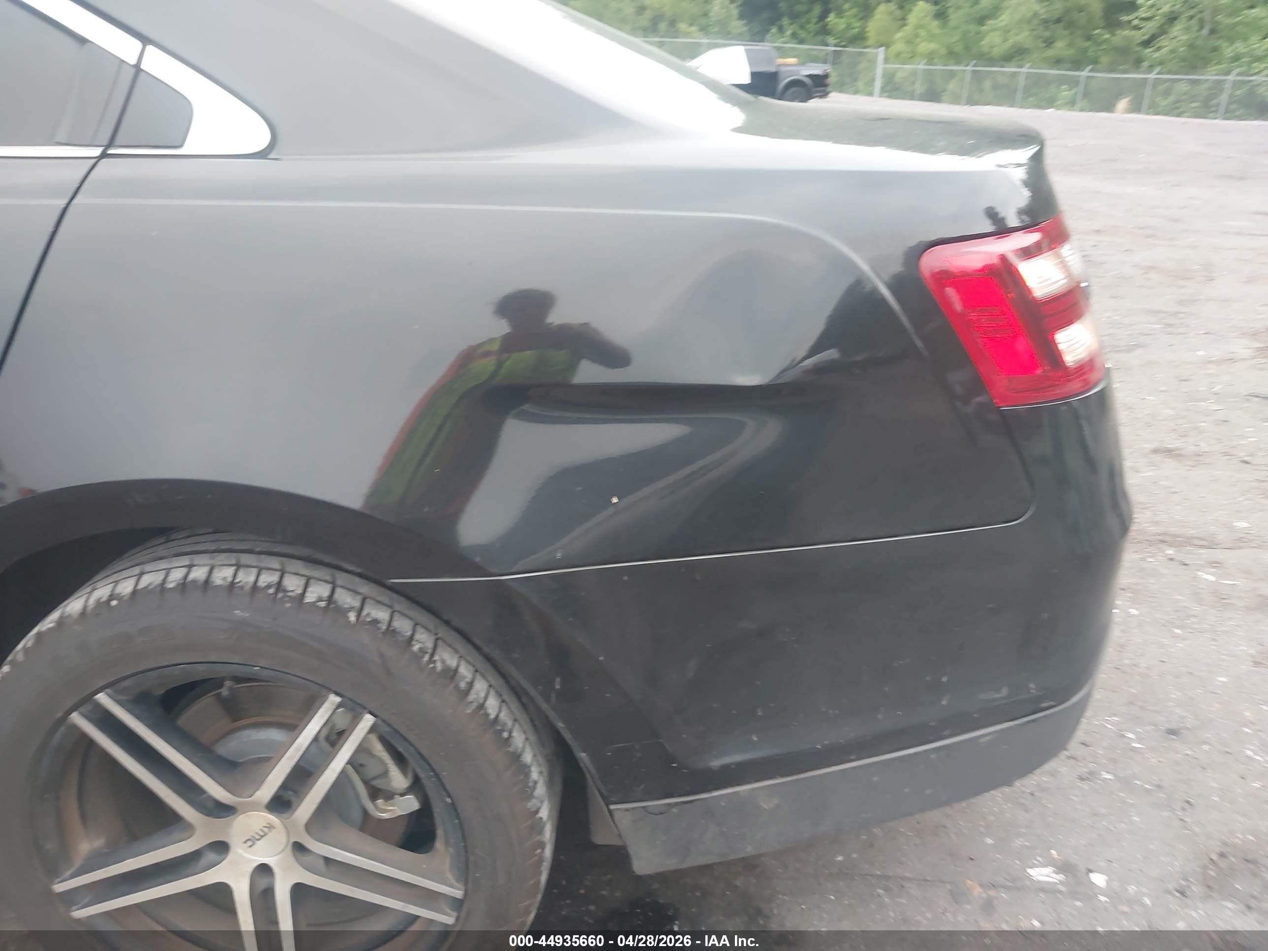 2014 Ford Taurus Limited Черный vin: 1FAHP2F83EG179386