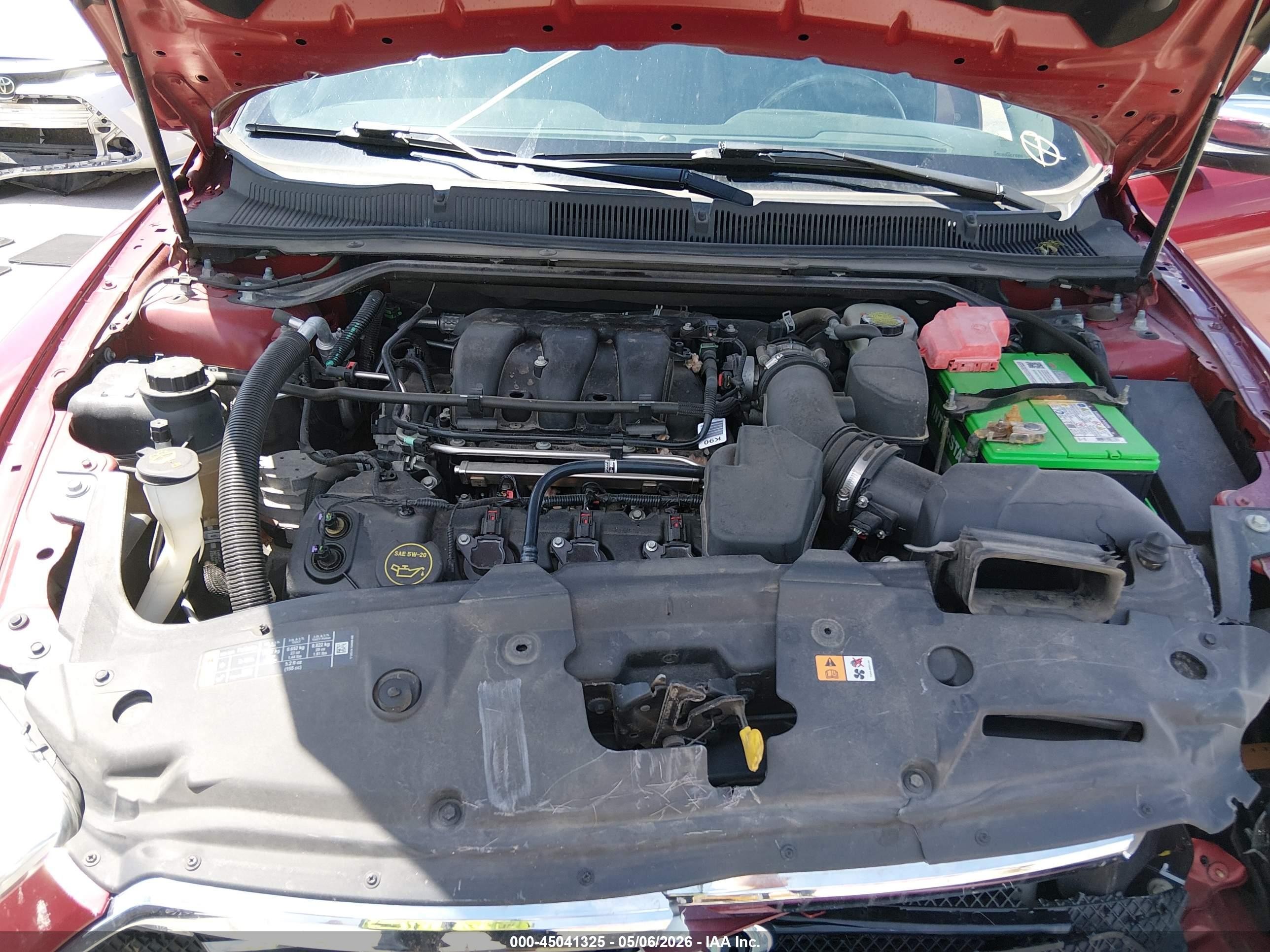 2015 Ford Taurus Limited Red vin: 1FAHP2F83FG103023