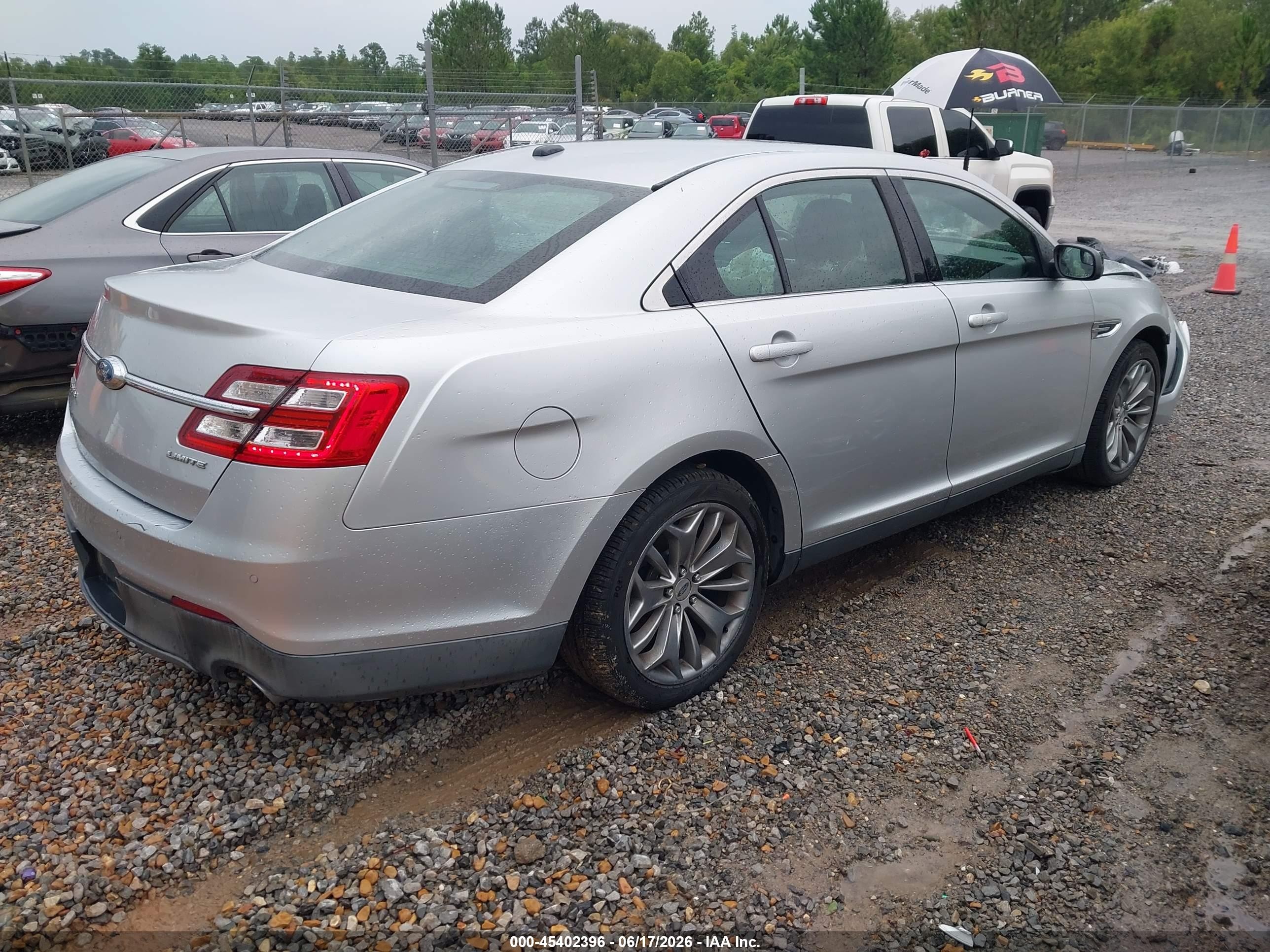 2015 Ford Taurus Limited Silver vin: 1FAHP2F83FG168762