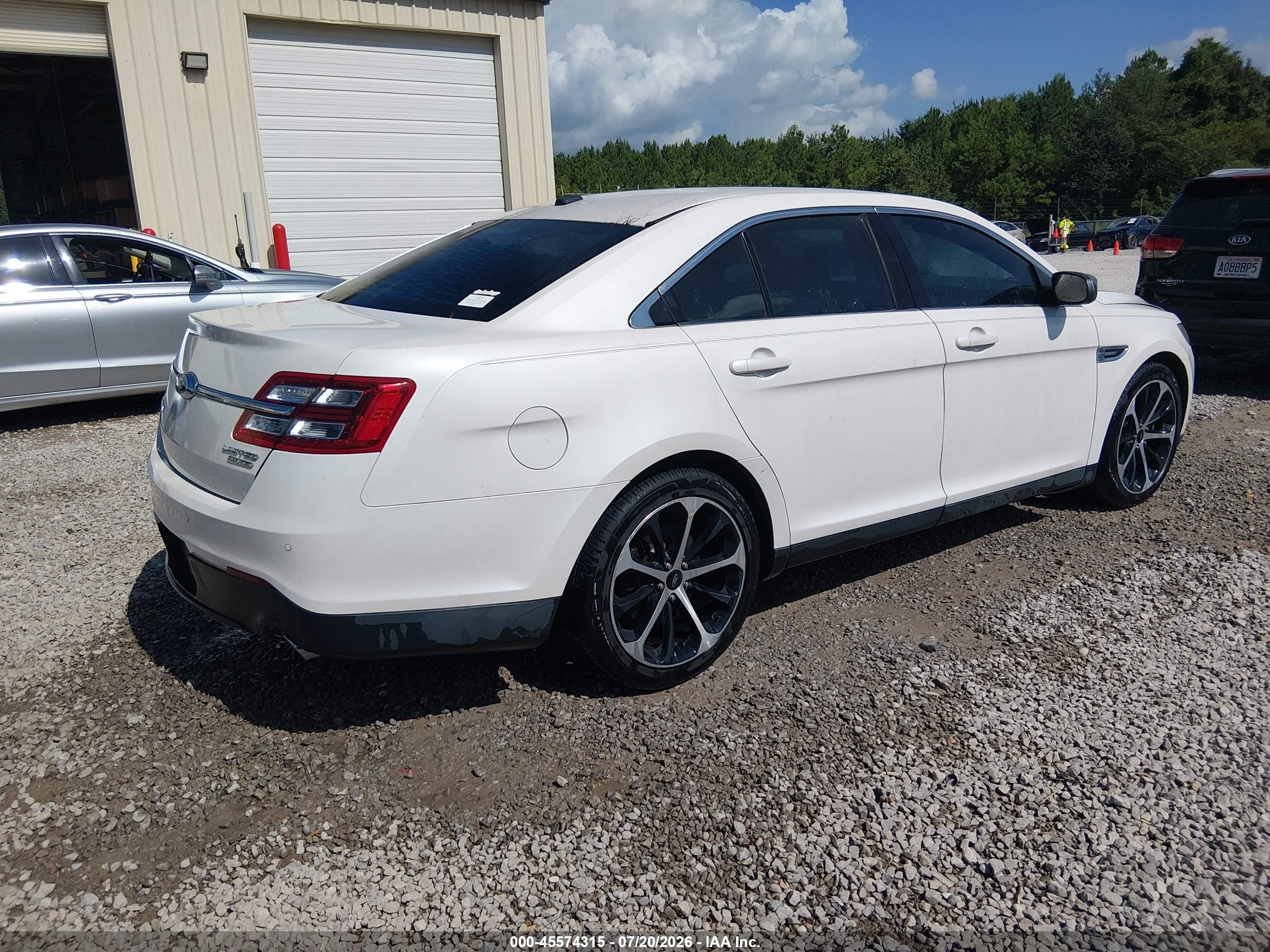 2015 Ford Taurus Limited Beige vin: 1FAHP2F83FG174237