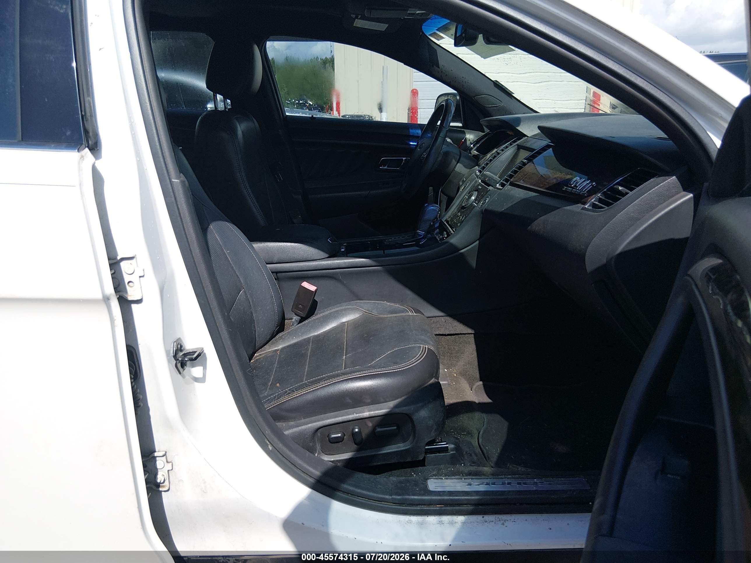 2015 Ford Taurus Limited Beige vin: 1FAHP2F83FG174237