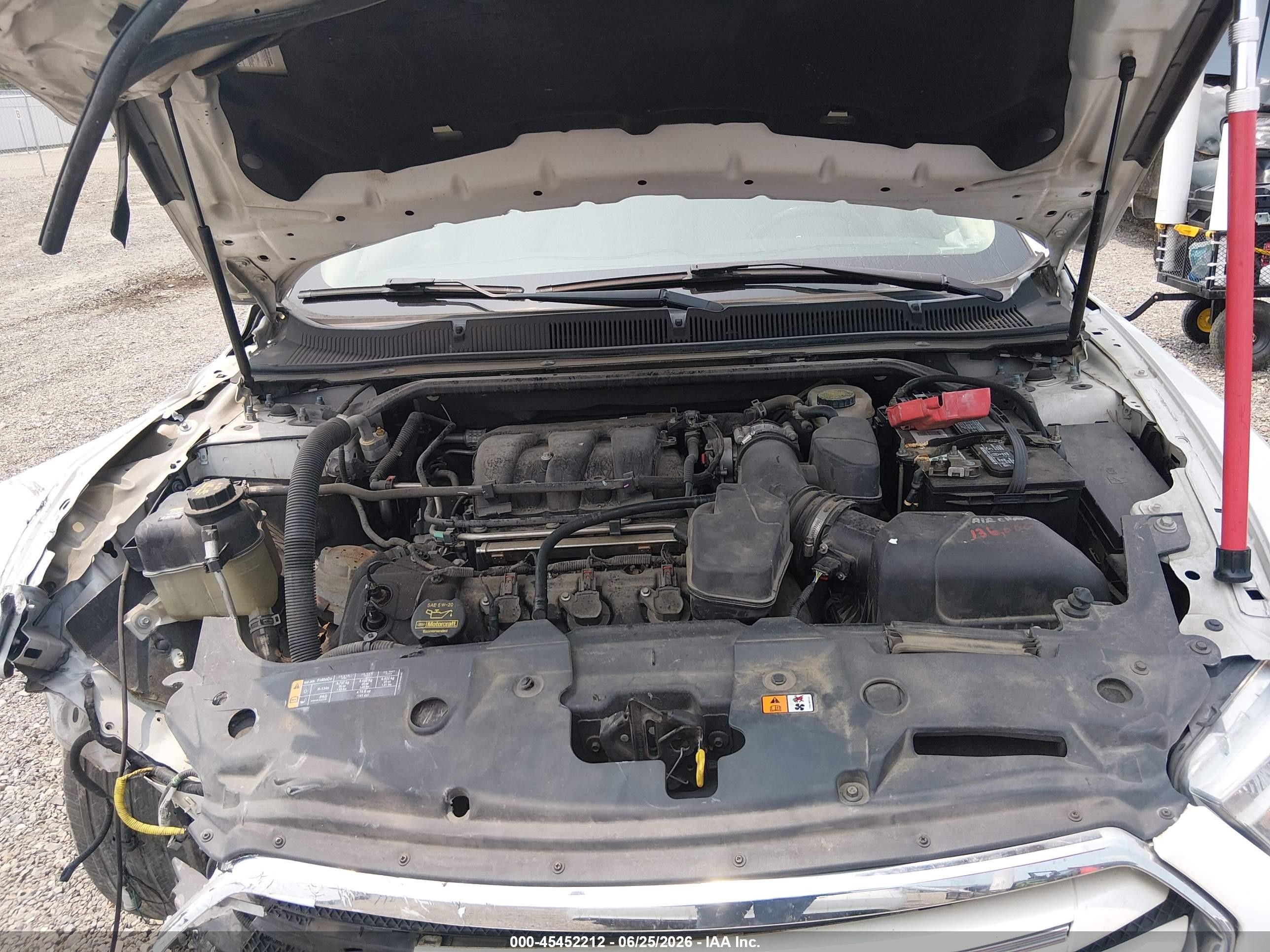 2013 Ford Taurus Limited White vin: 1FAHP2F84DG111385