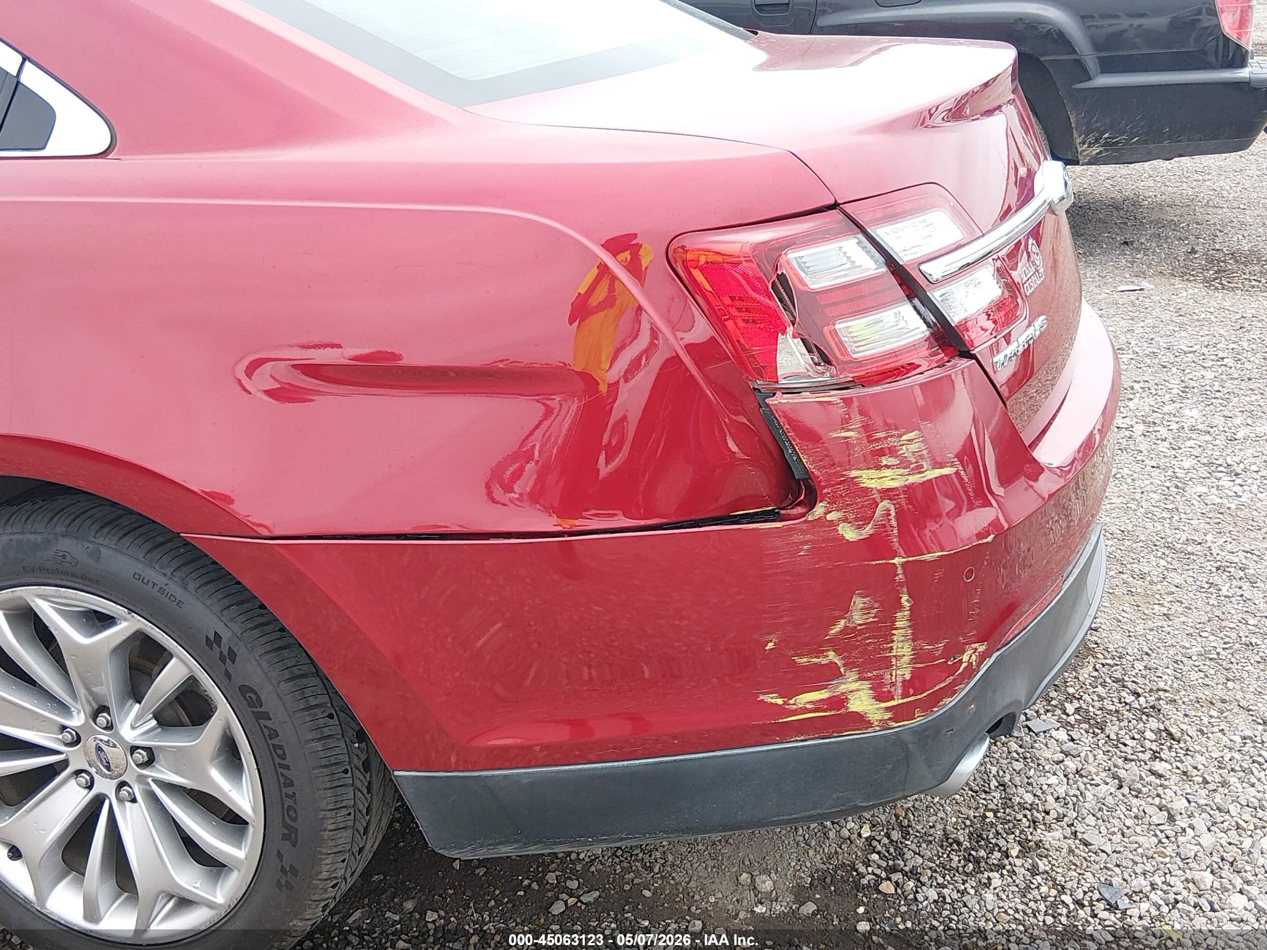 2013 Ford Taurus Limited Красный vin: 1FAHP2F84DG118286